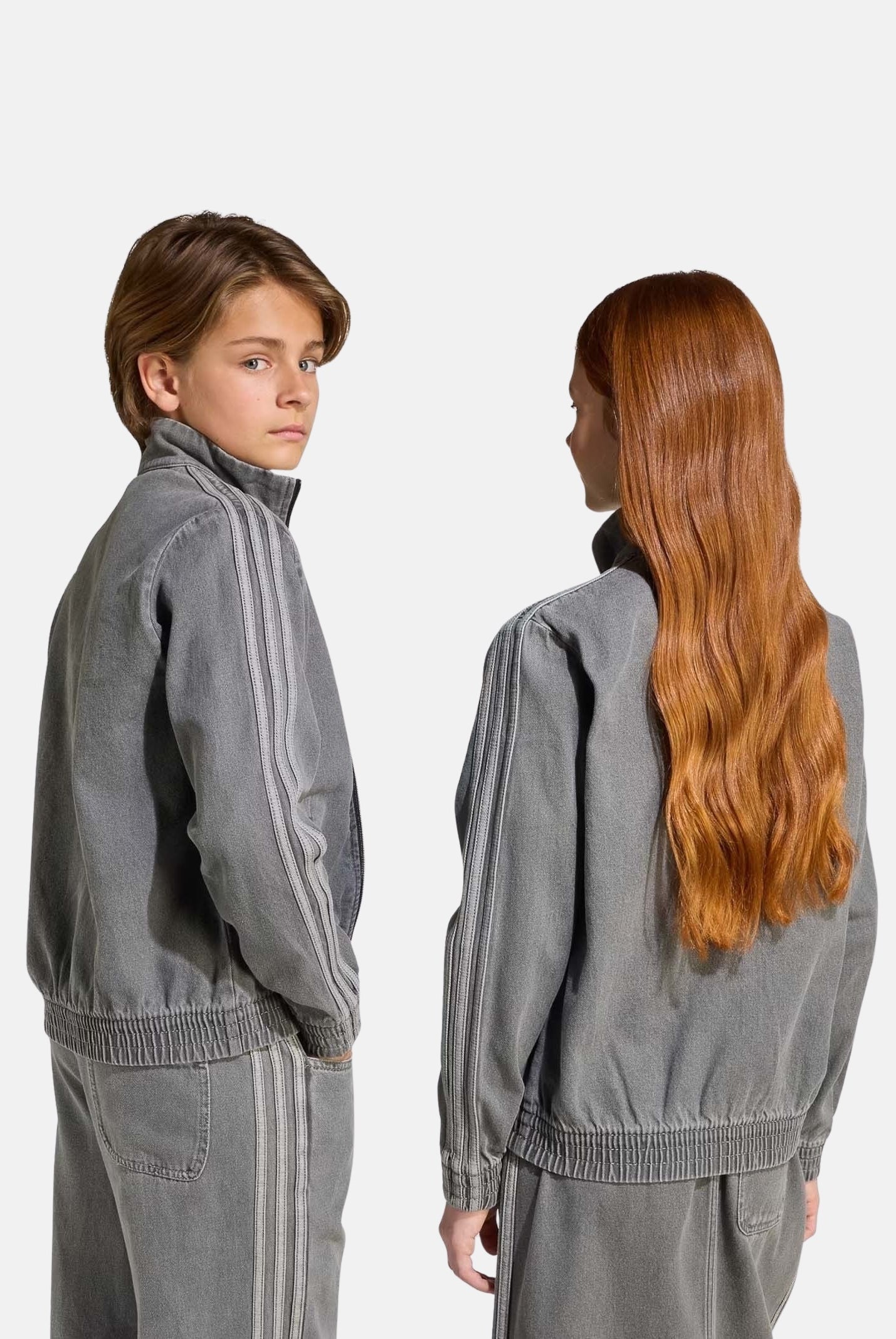 ADIDAS ORIGINALS Giubbotto di jeans Firebird in denim grigio per bambino e bambina JV7801 . ADIDAS ORIGINALS