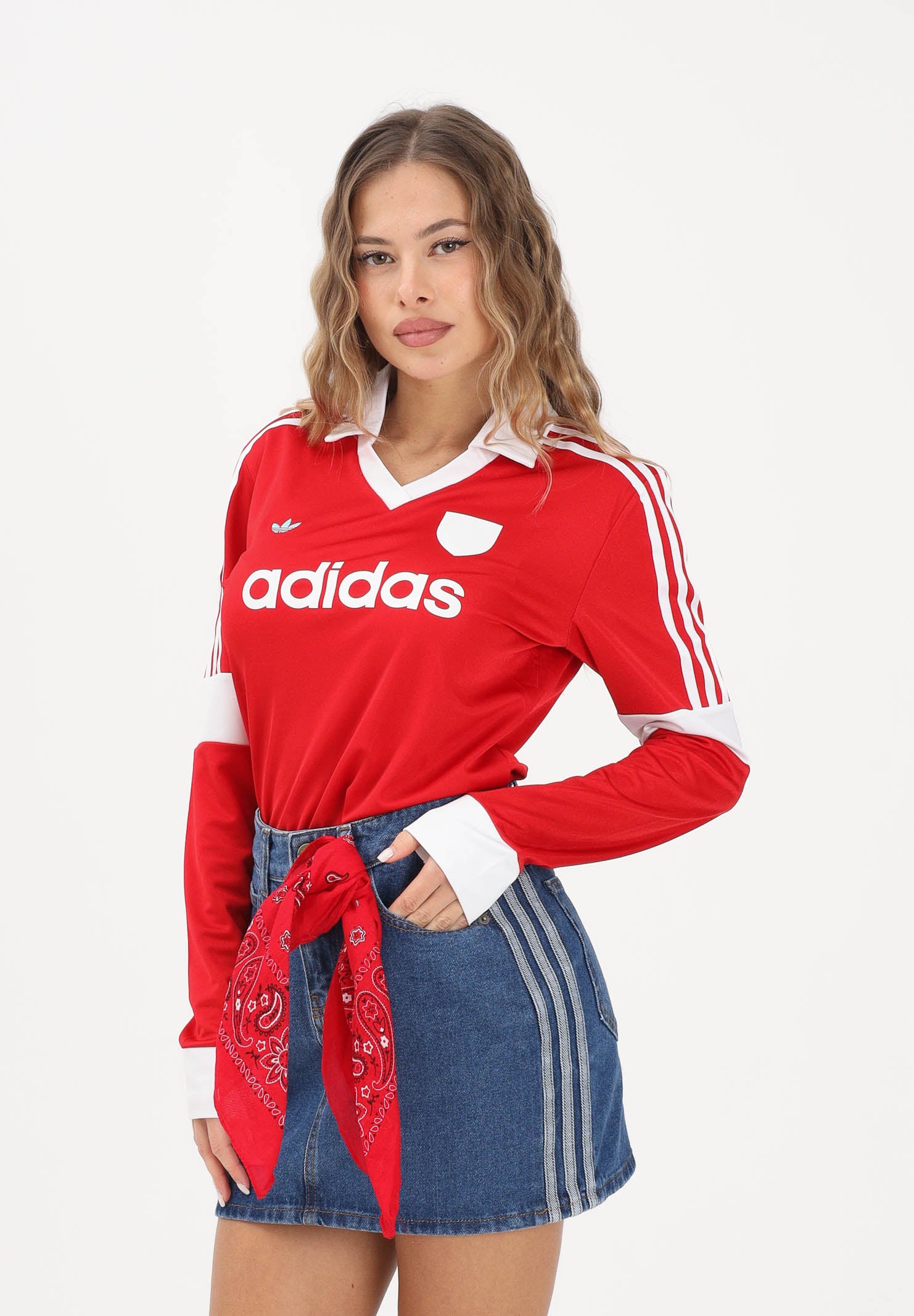 ADIDAS ORIGINALS Polo a manica lunga Graphic Football rossa da donna JW0272 . ADIDAS ORIGINALS