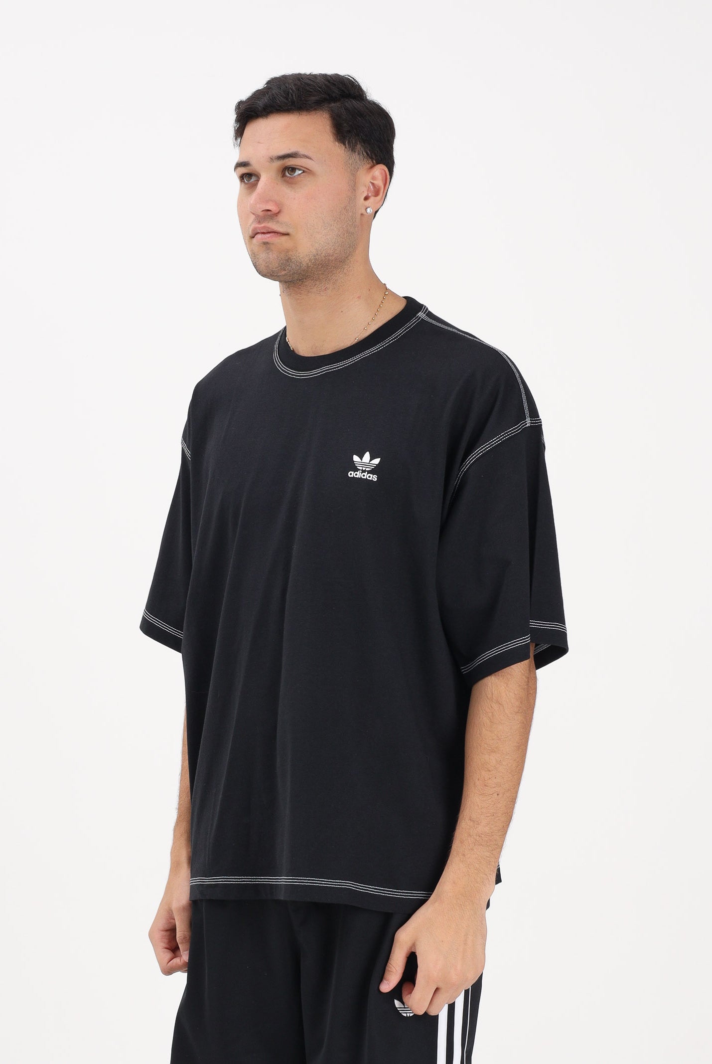 ADIDAS ORIGINALS T-shirt a manica corta TREFOIL ESSENTIALS nera da uomo JW0971 . ADIDAS ORIGINALS