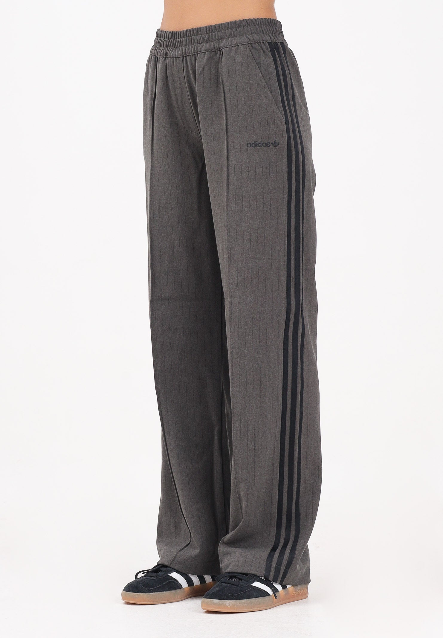 ADIDAS ORIGINALS Pantalone sportivo verde militare da donna JY3521 . ADIDAS ORIGINALS