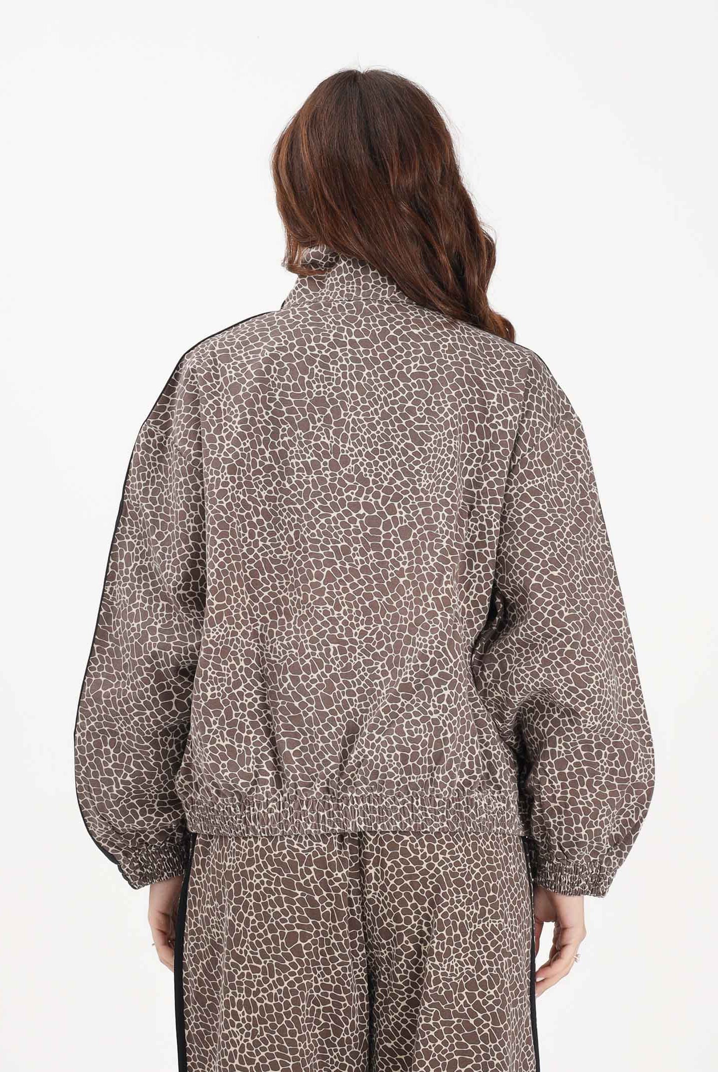 ADIDAS ORIGINALS Giubbotto FIREBIRD OVERSIZED AOP in denim animalier da donna KD2815 . ADIDAS ORIGINALS