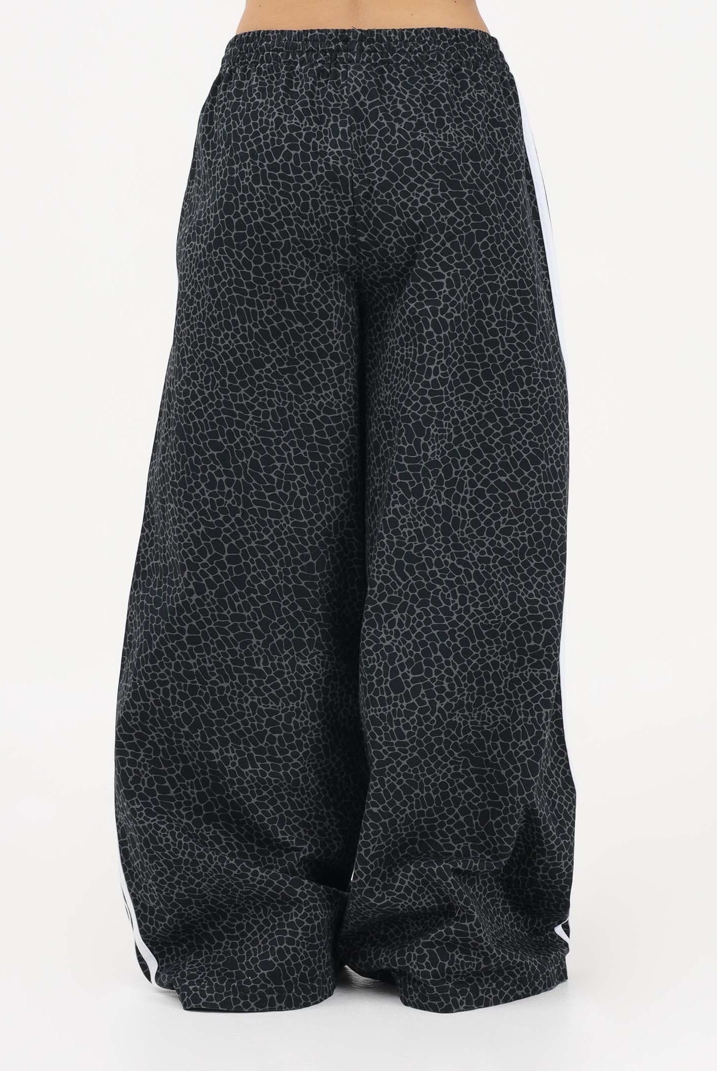 ADIDAS ORIGINALS Pantalone sportivo Firebird AOP Oversized nero da donna KD2816 . ADIDAS ORIGINALS