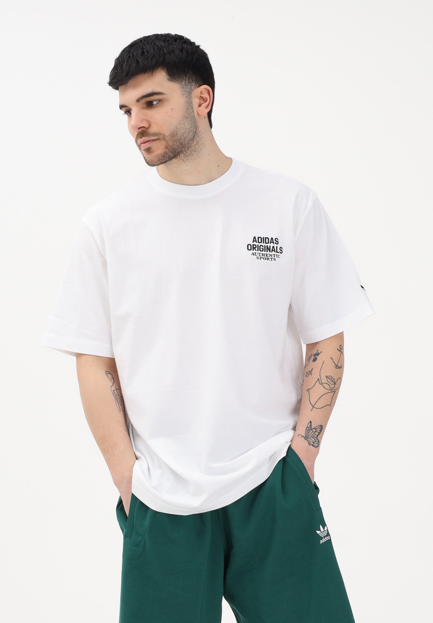 ADIDAS ORIGINALS T-shirt a manica corta GFX VARSITY bianca da uomo KE2252 . ADIDAS ORIGINALS