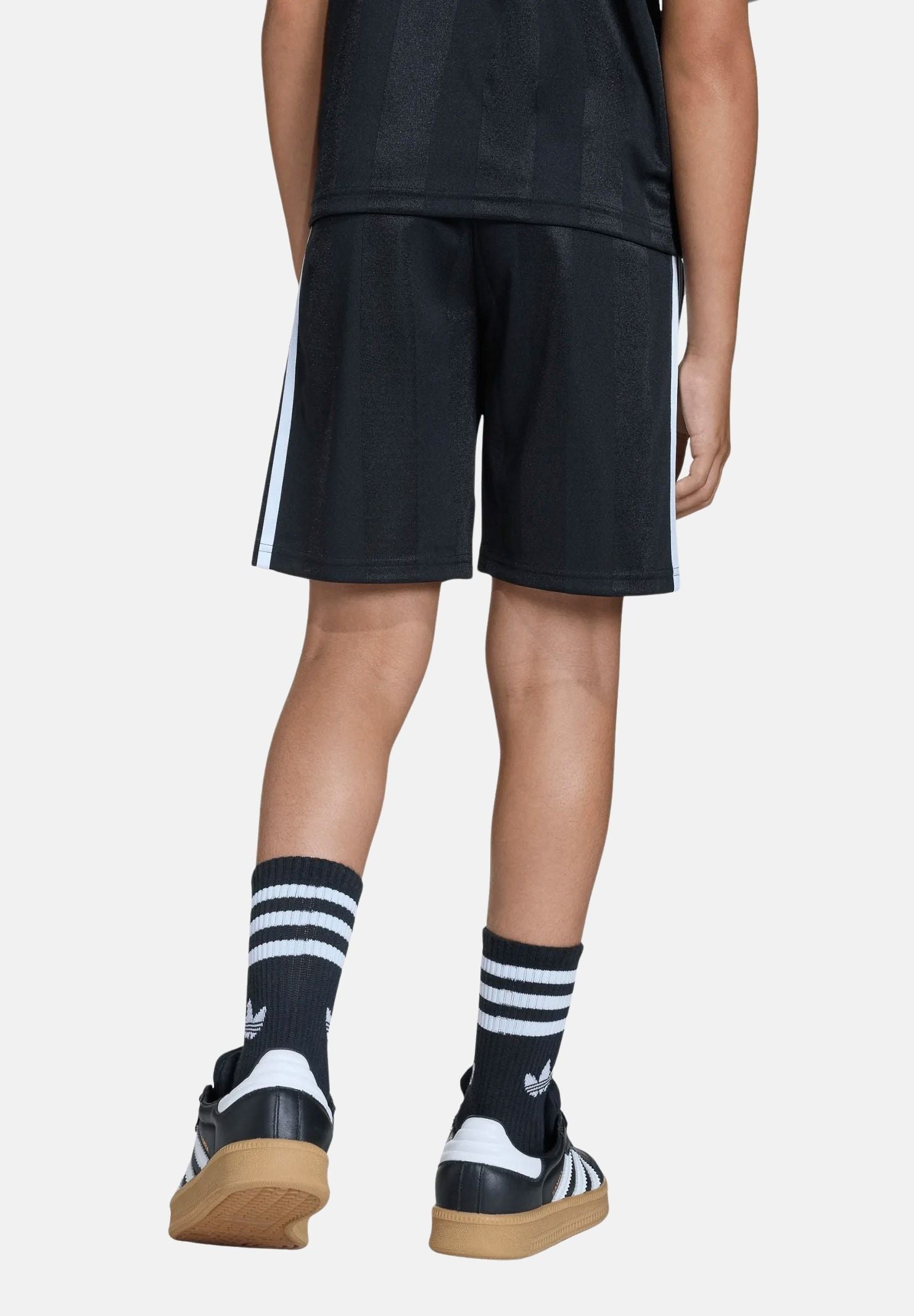 ADIDAS ORIGINALS Shorts nero per bambino con logo trefoil ricamato KE2848 . ADIDAS ORIGINALS