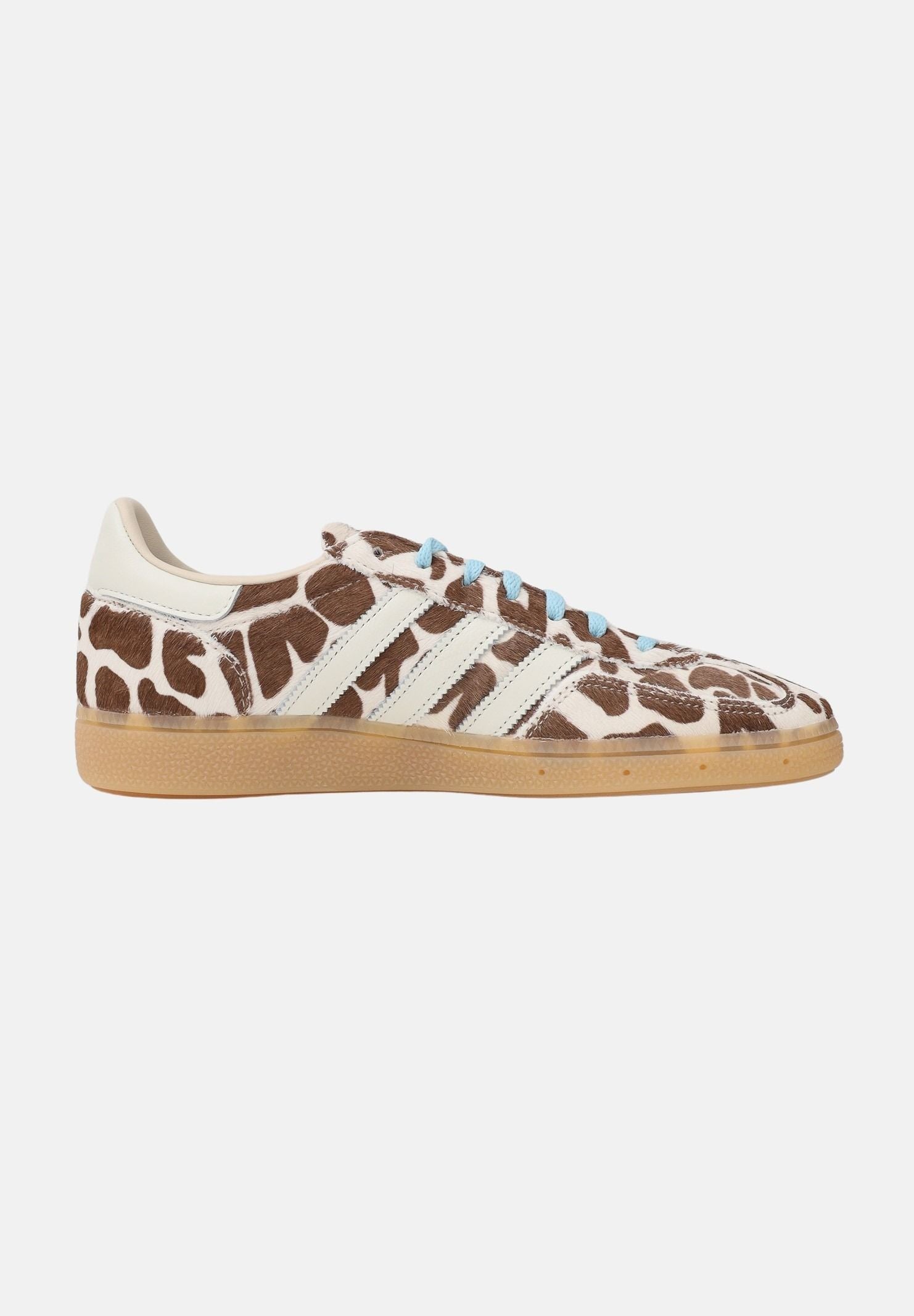 ADIDAS ORIGINALS Sneakers Handball Spezial panna e marrone per uomo e donna con motivo cavallino maculato KI6677 . ADIDAS ORIGINALS