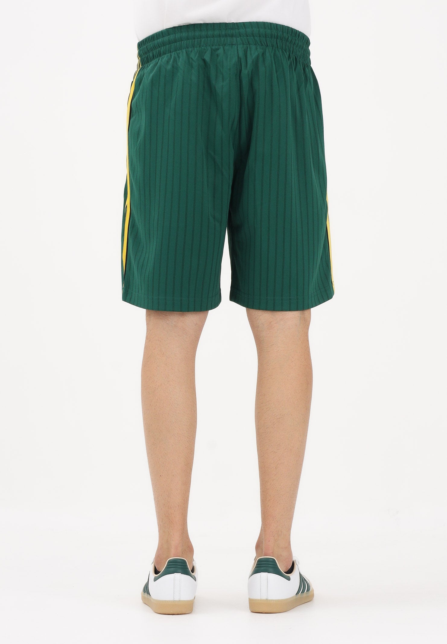 ADIDAS ORIGINALS Shorts sportivo FIREBIRD ENGINEERED STRIPES verde da uomo KS5504 . ADIDAS ORIGINALS