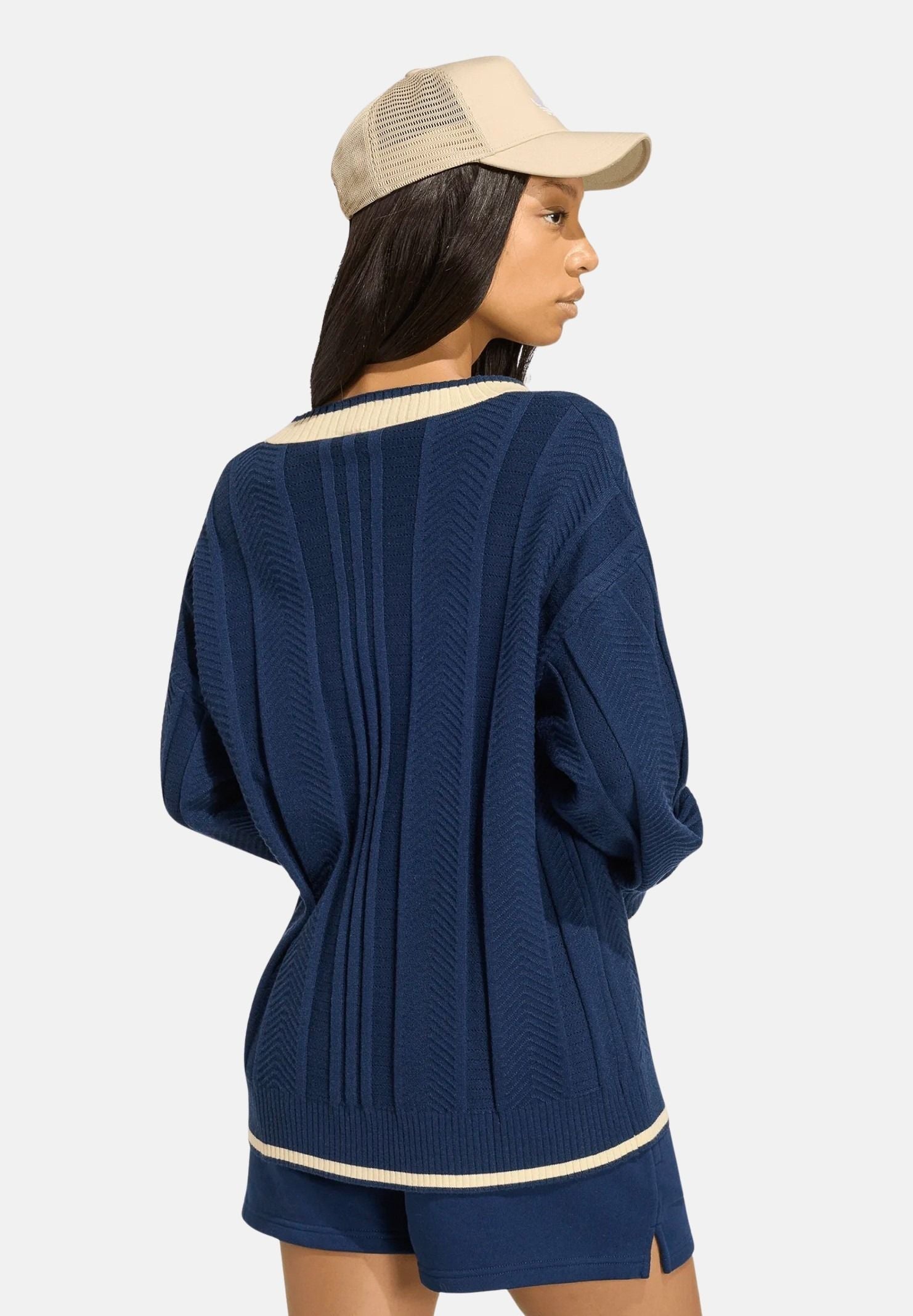 ADIDAS ORIGINALS Cardigan CABLE KNIT blu-navy-vaniglia per uomo e donna con dettagli a contrasto KT1859 . ADIDAS ORIGINALS