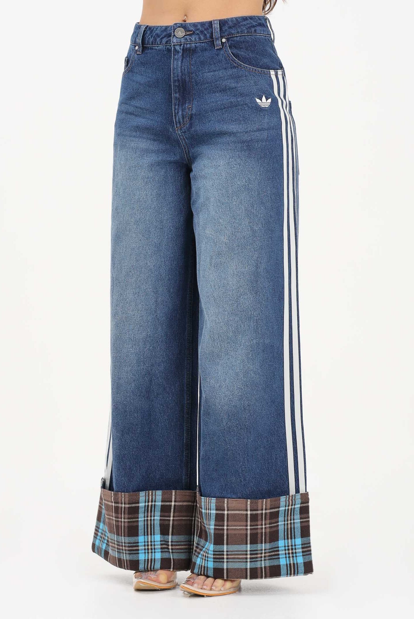 ADIDAS ORIGINALS Jeans in denim medio da donna con piegone a quadri KW4518 . ADIDAS ORIGINALS