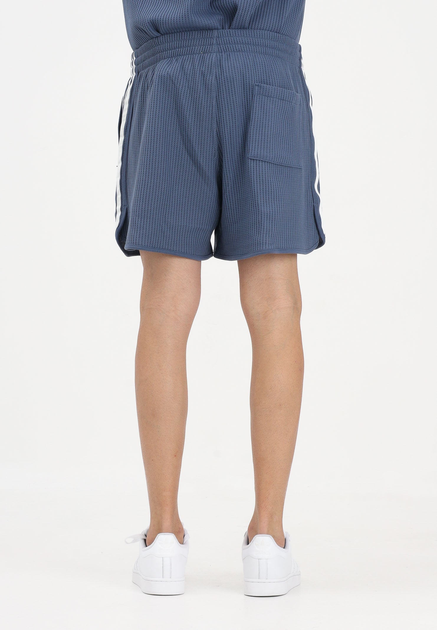 ADIDAS ORIGINALS Shorts sportivo Waffle Sprinter blu soft da uomo KX1246 . ADIDAS ORIGINALS