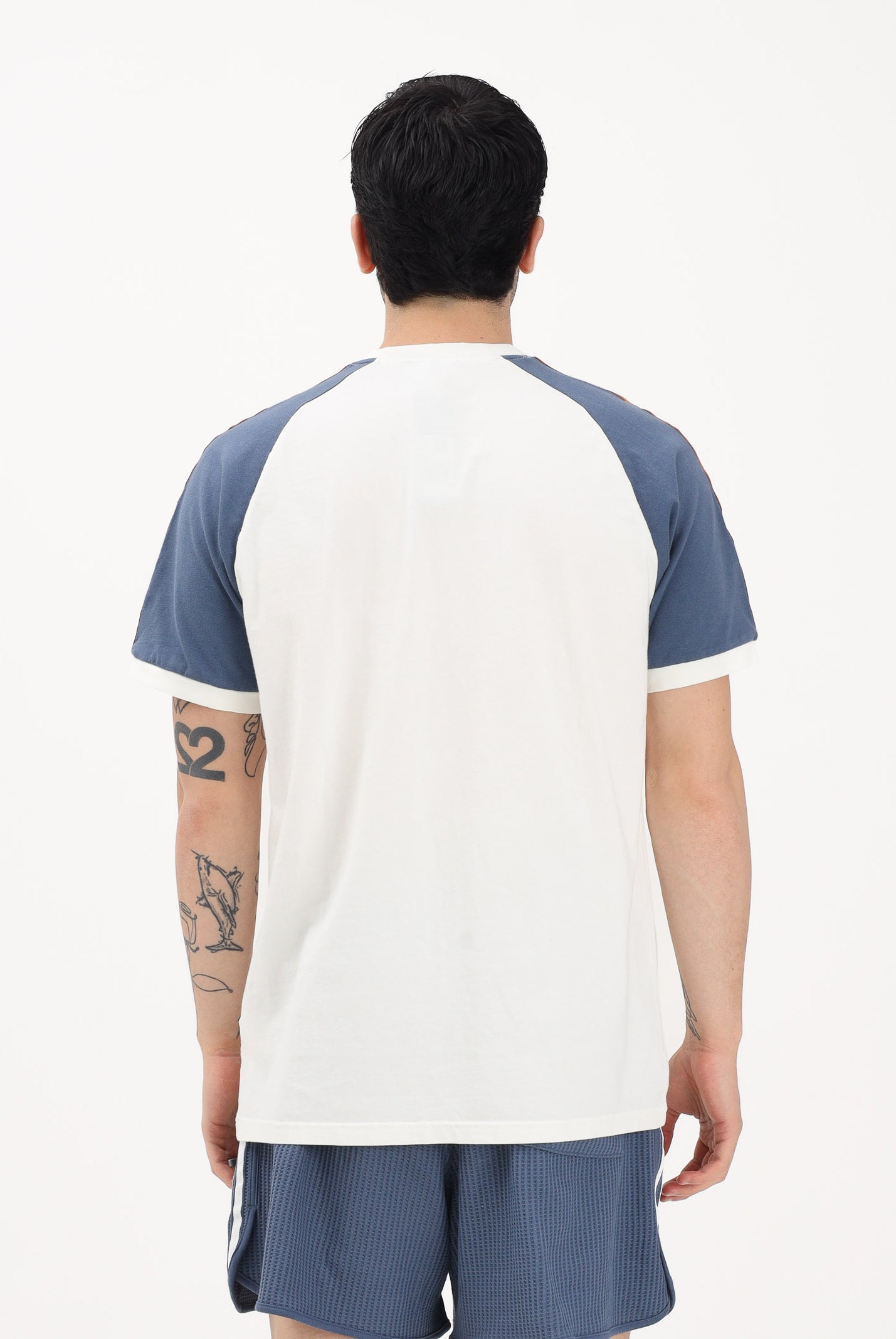 ADIDAS ORIGINALS T-shirt a manica corta WASHED CALI bianca da uomo KX1261 . ADIDAS ORIGINALS