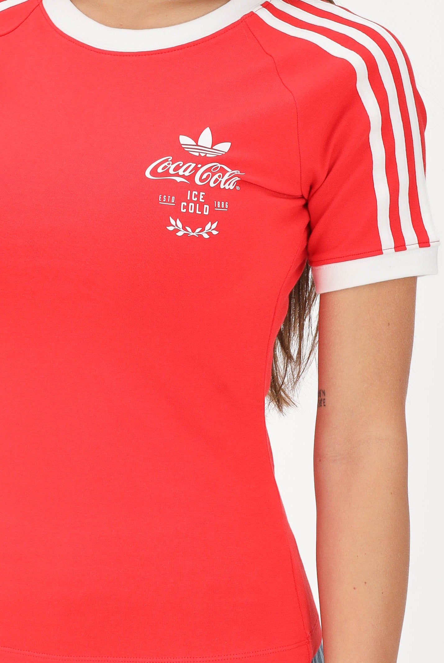 ADIDAS ORIGINALS x Coca Cola T-shirt a manica corta 3 STRIPES rossa da donna KY7558 . ADIDAS ORIGINALS