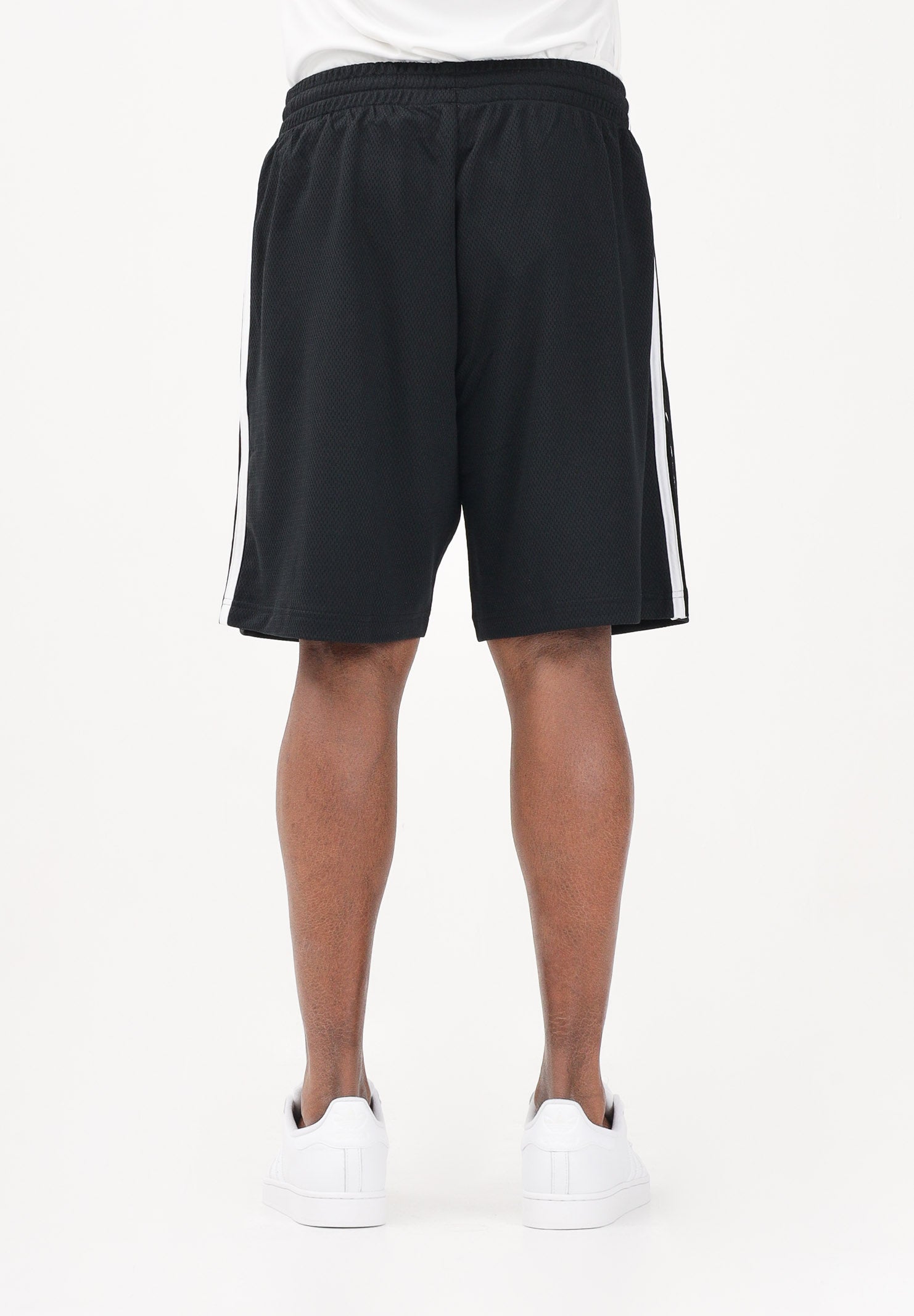 ADIDAS ORIGINALS Shorts sportivo Adicolor nero da uomo KD4081 . ADIDAS ORIGINALS