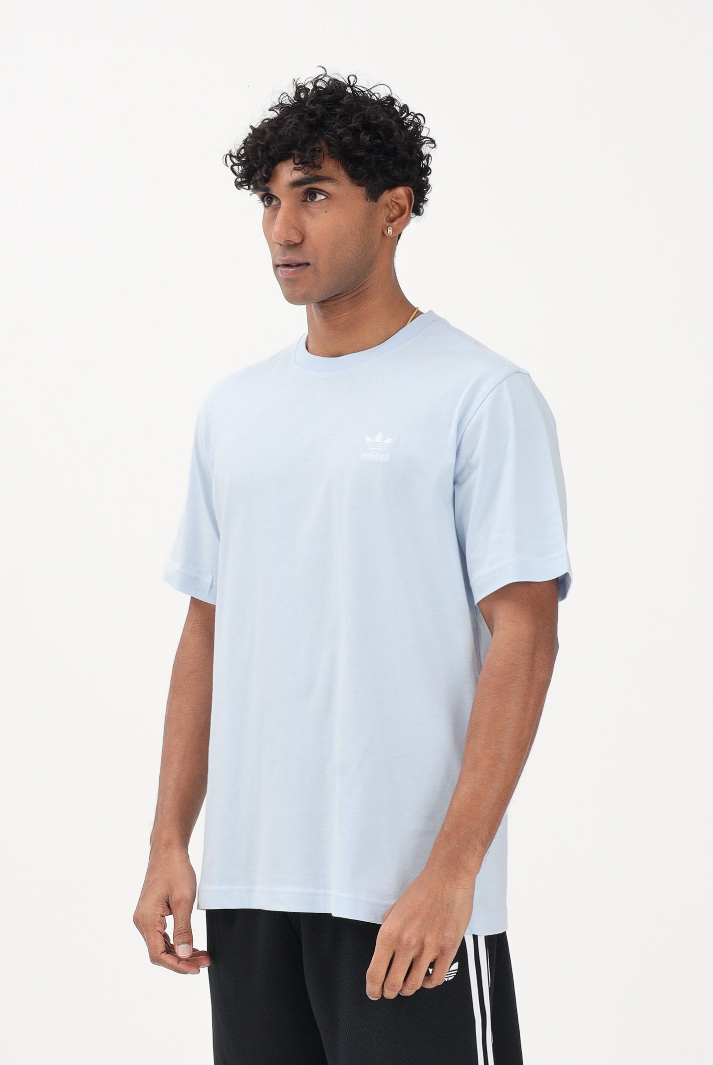 ADIDAS ORIGINALS T-shirt a manica corta TREFOIL ESSENTIALS celeste da uomo KE1195 . ADIDAS ORIGINALS