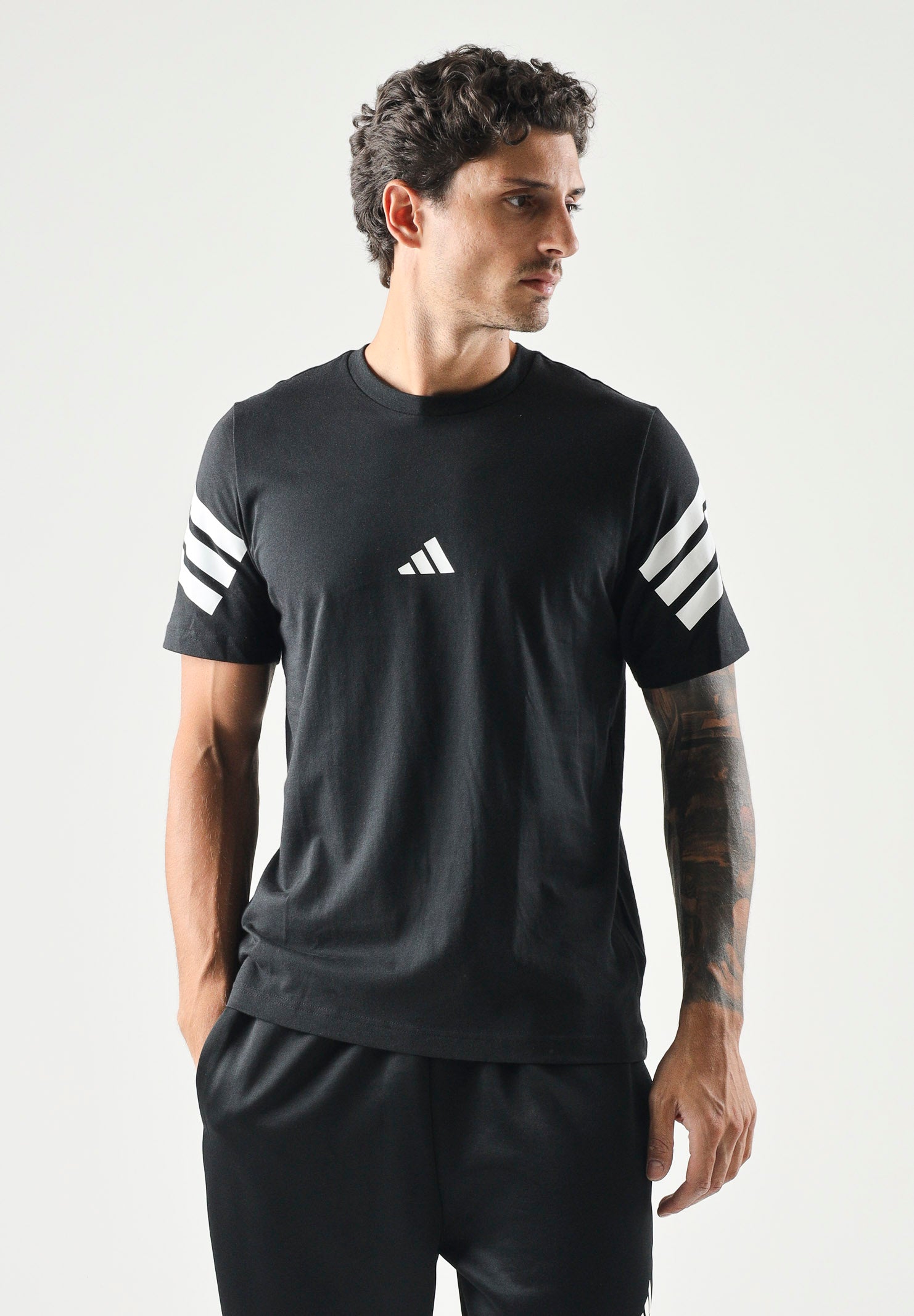 ADIDAS PERFORMANCE T-shirt a manica corta Future Icons 3-Stripes nera da uomo JD4877 . ADIDAS PERFORMANCE