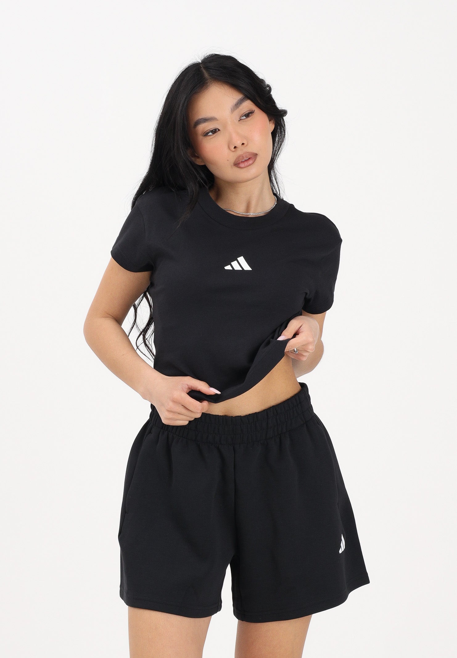 ADIDAS PERFORMANCE T-shirt a manica corta FUTURE ICONS SMALL LOGO nera da donna JE4000 . ADIDAS PERFORMANCE
