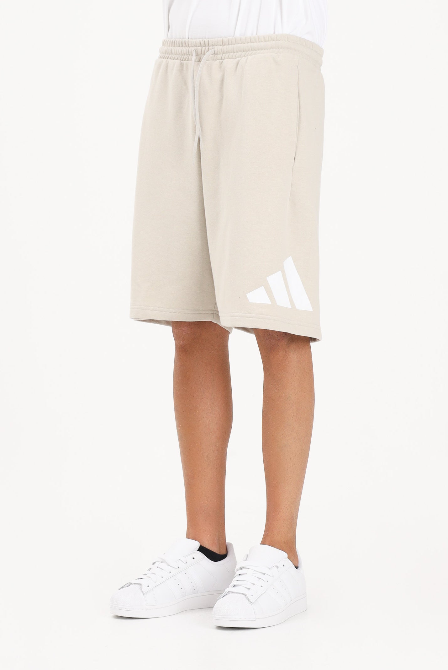 ADIDAS PERFORMANCE Shorts sportivo Essentials Logo Grande French Terry beige da uomo JE8955 . ADIDAS PERFORMANCE