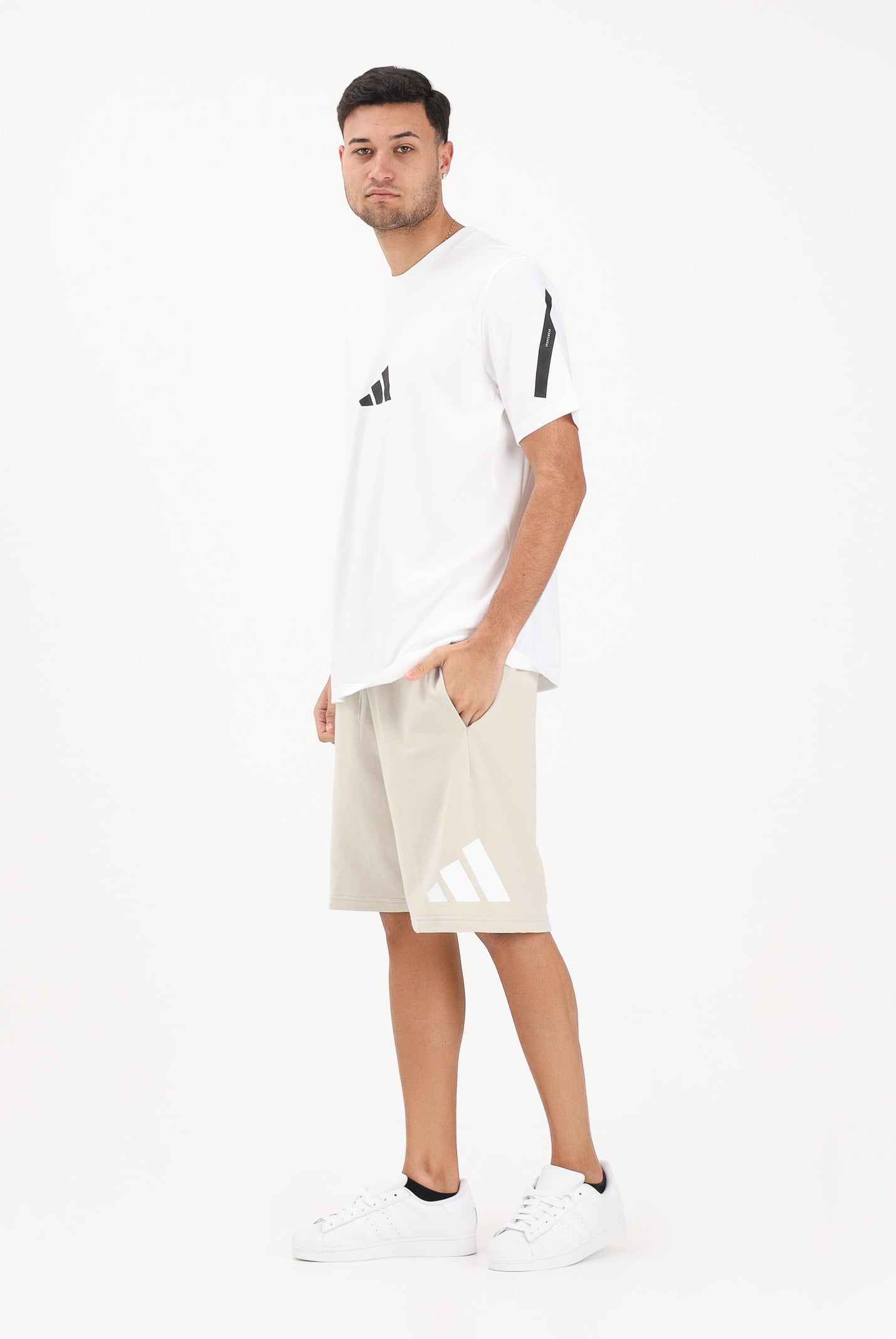 ADIDAS PERFORMANCE Shorts sportivo Essentials Logo Grande French Terry beige da uomo JE8955 . ADIDAS PERFORMANCE