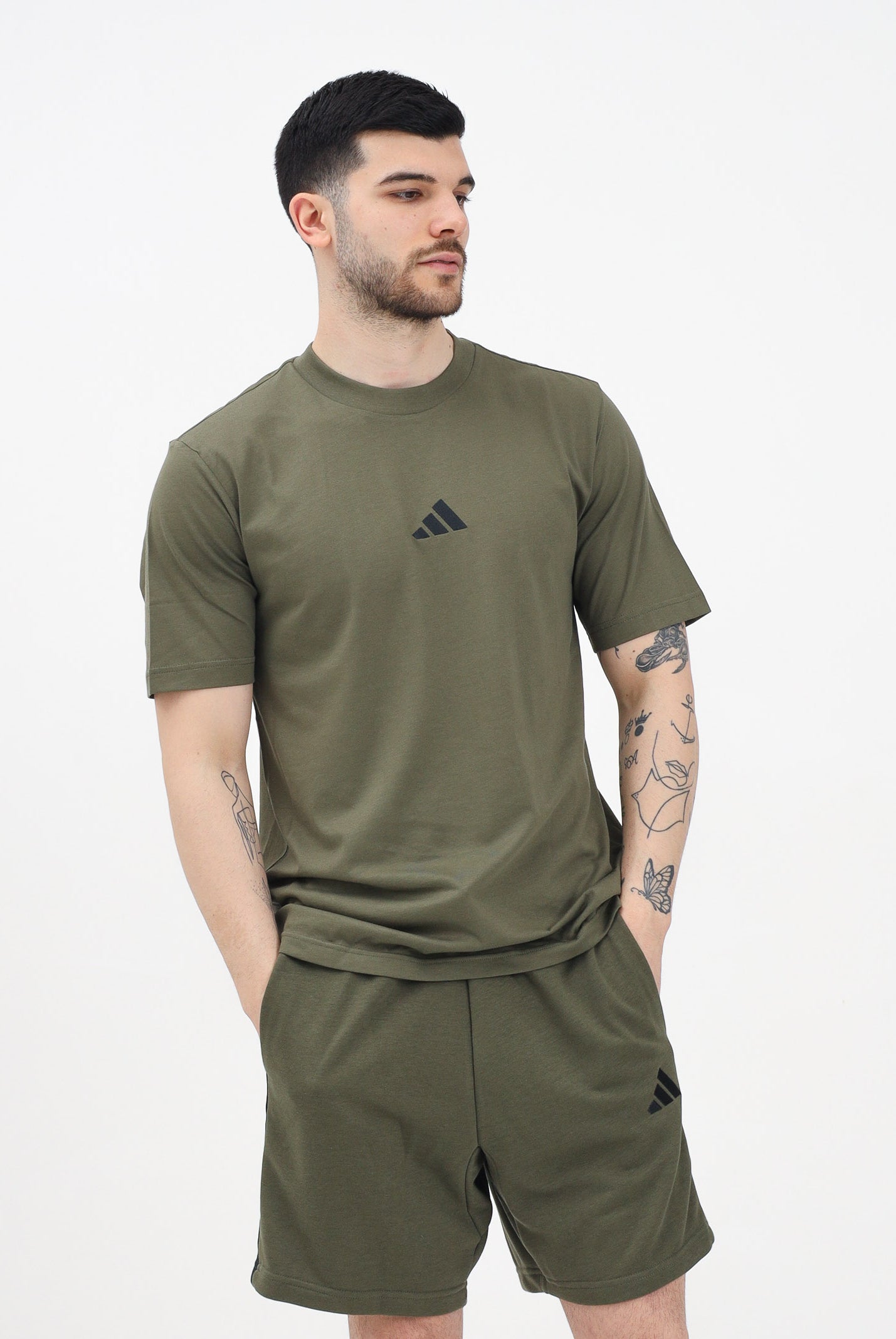 ADIDAS PERFORMANCE T-shirt a manica corta Essentials Small Logo Single Jersey verde da uomo JF1097 . ADIDAS PERFORMANCE