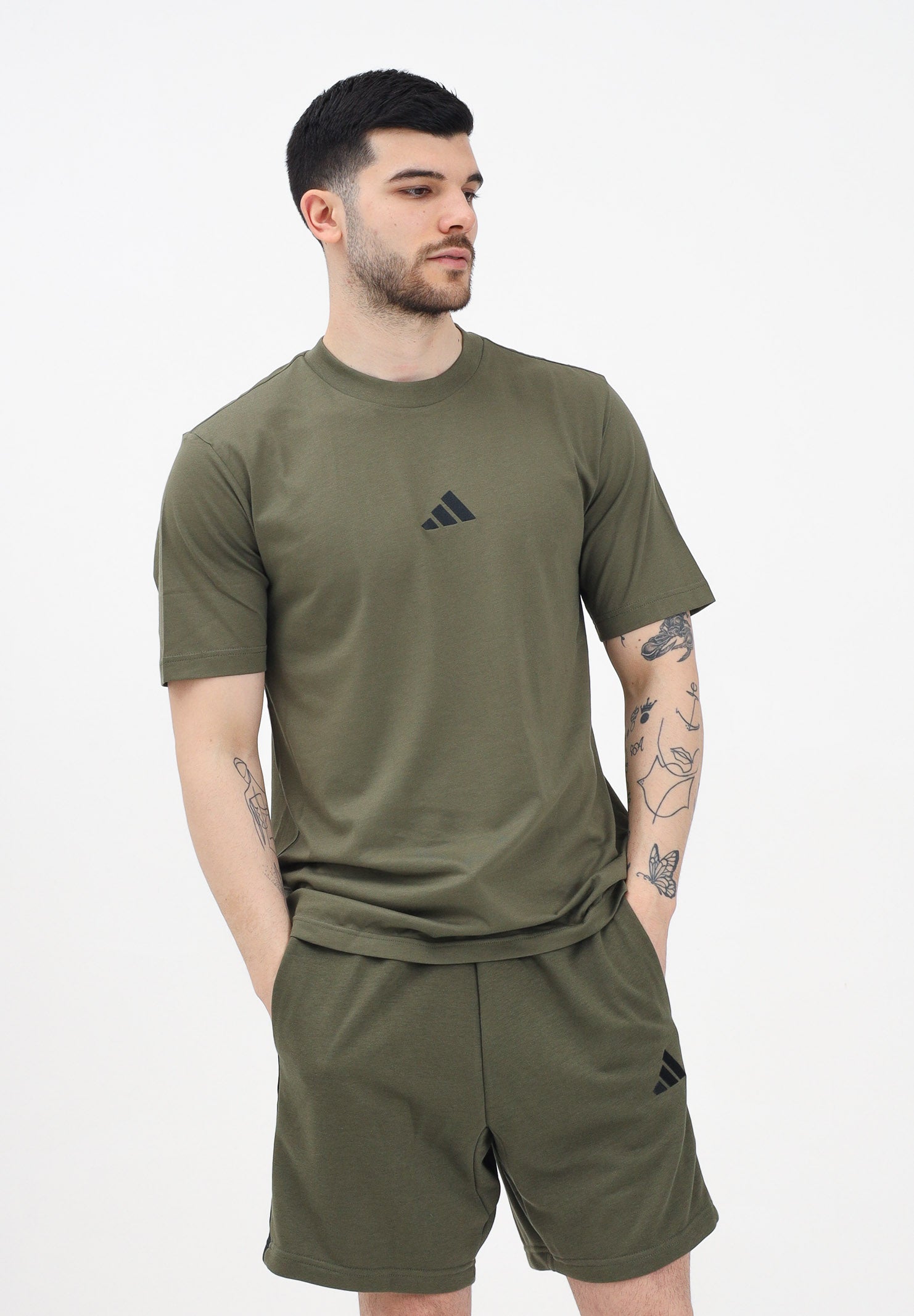 ADIDAS PERFORMANCE T-shirt a manica corta Essentials Small Logo Single Jersey verde da uomo JF1097 . ADIDAS PERFORMANCE