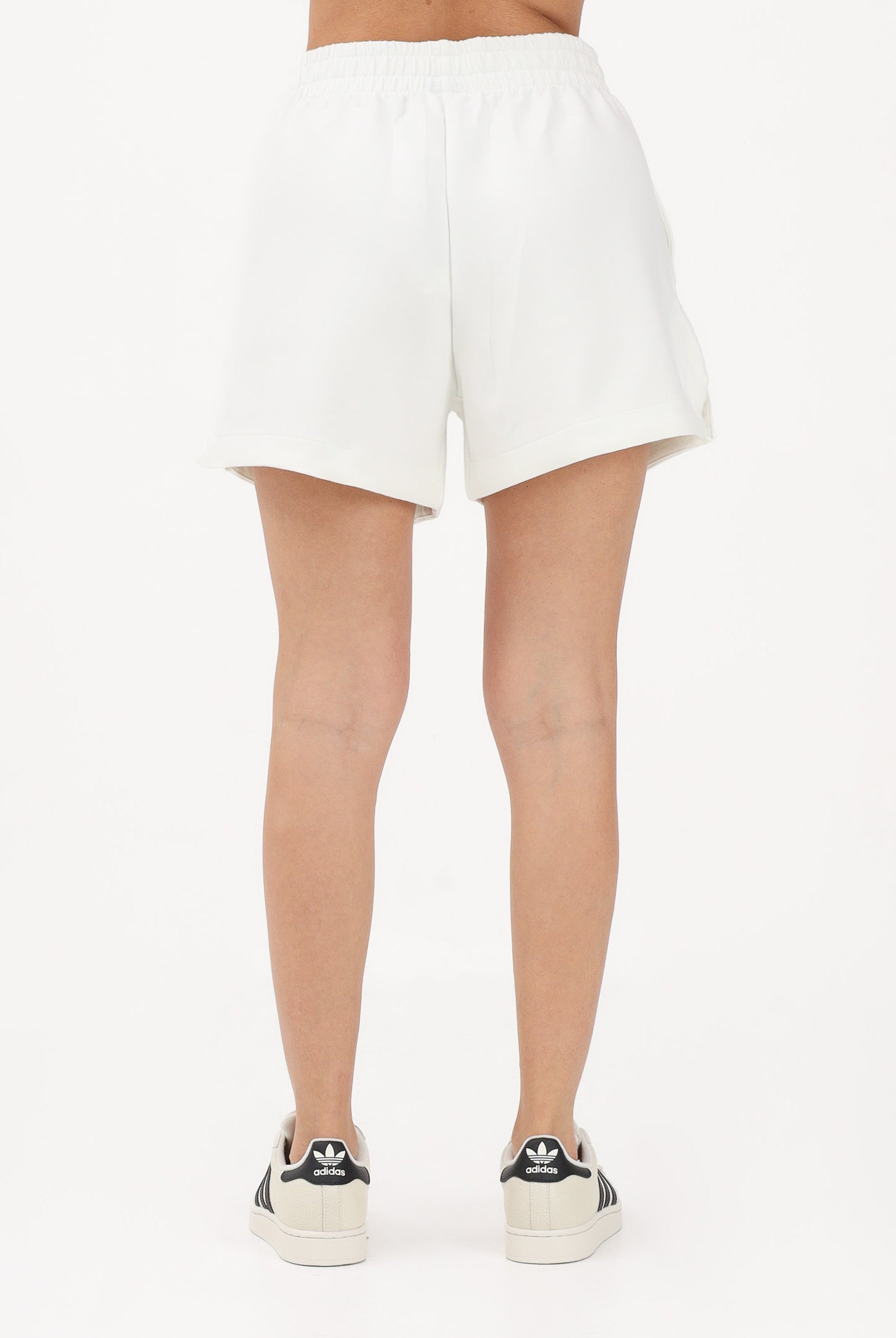 ADIDAS PERFORMANCE Shorts sportivo Soft Lux Loose panna da donna JV9876 . ADIDAS PERFORMANCE