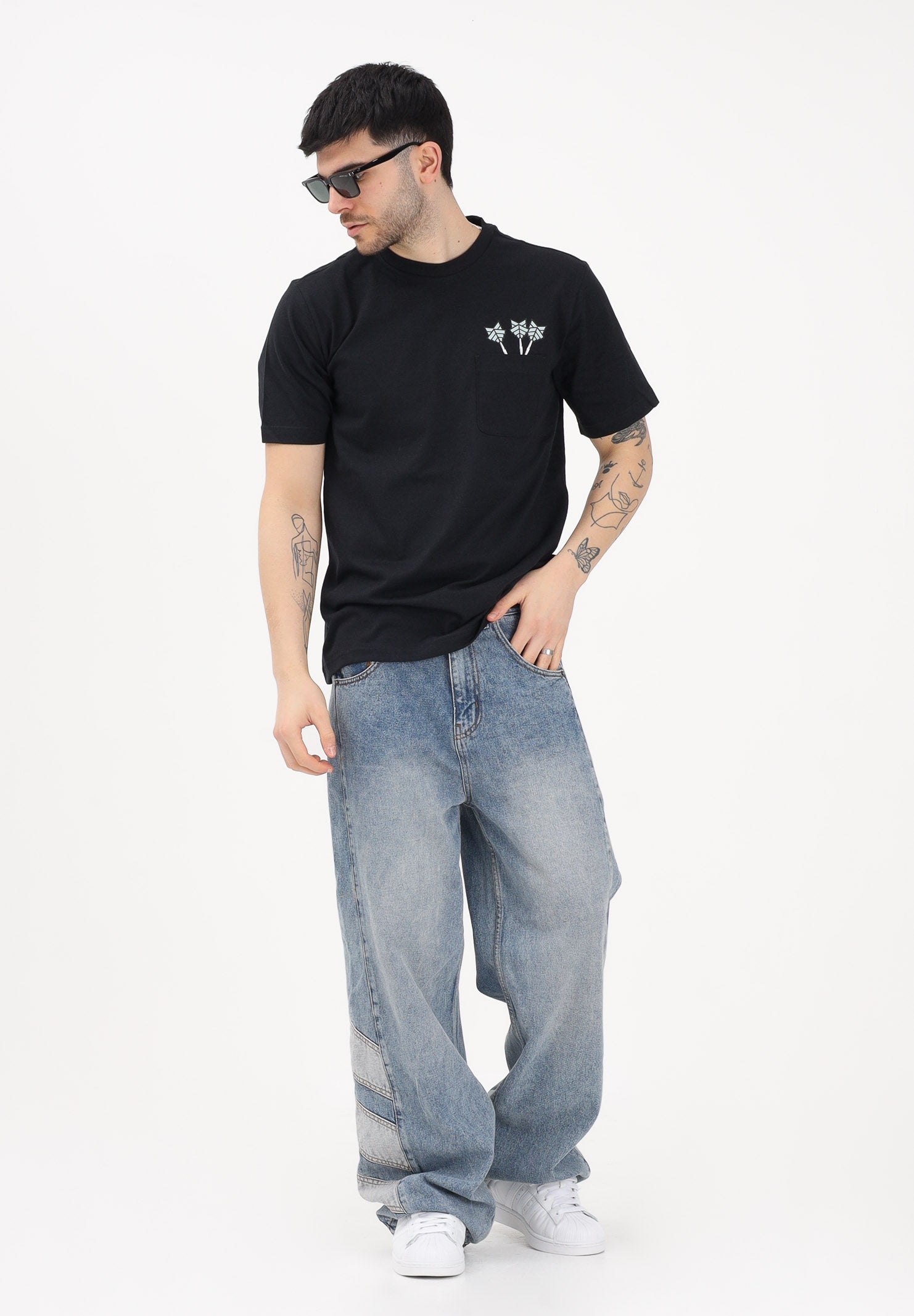 ADIDAS PERFORMANCE T-shirt a manica corta NOVELTY DART nera da uomo JZ5040 . ADIDAS PERFORMANCE