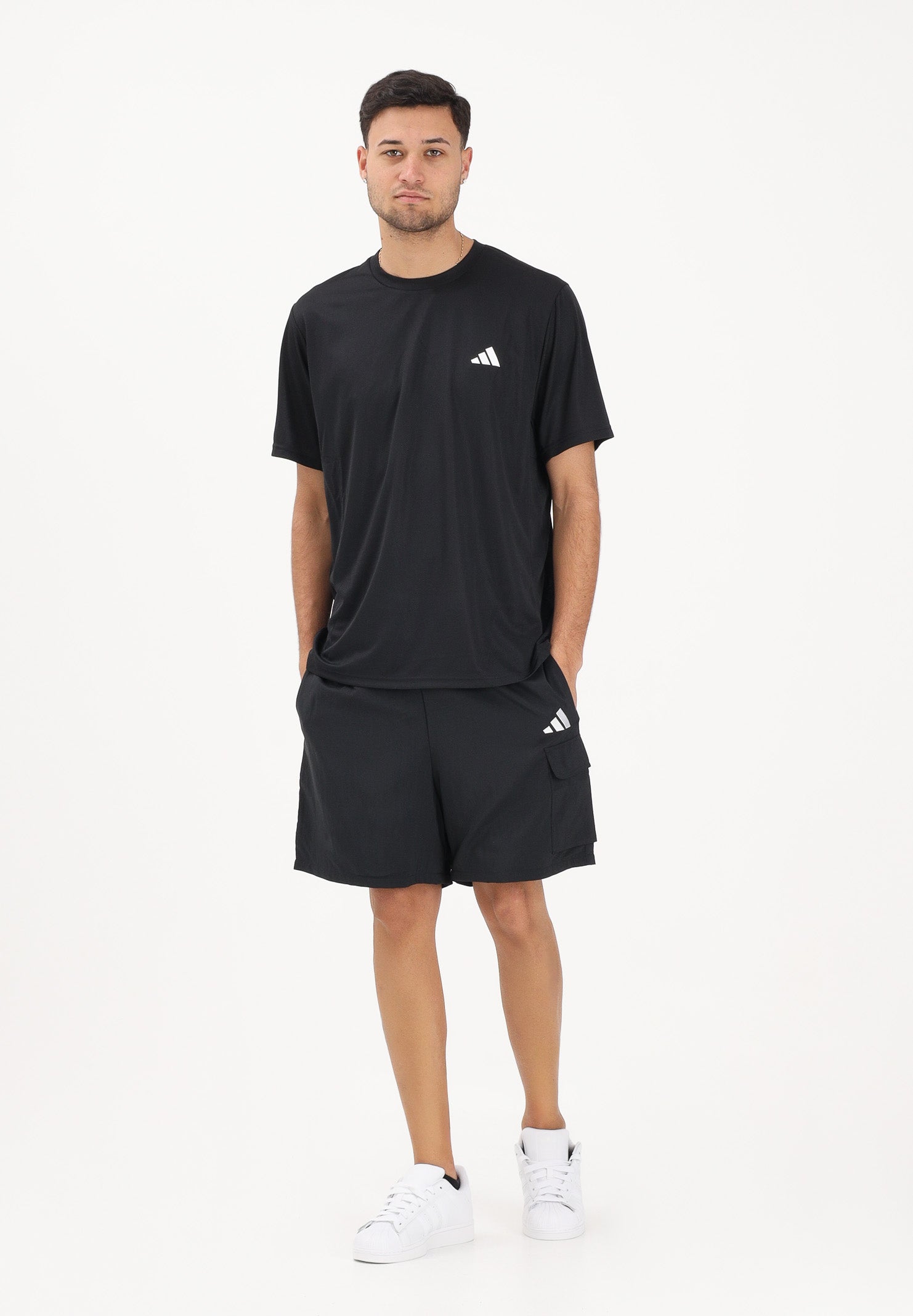ADIDAS PERFORMANCE Shorts sportivo Essentials Small Logo Cargo Chelsea nero da uomo JF3530 . ADIDAS PERFORMANCE