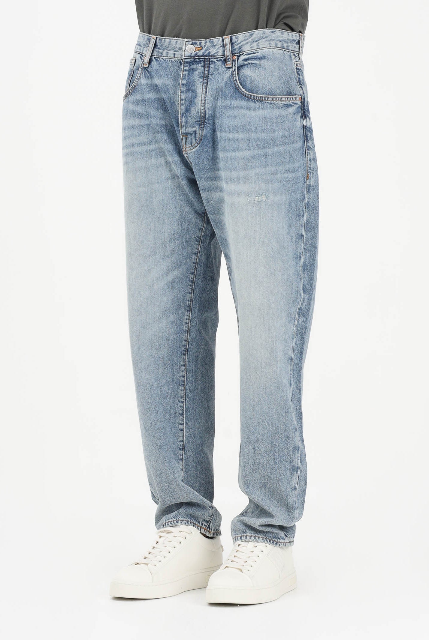 ARMANI EXCHANGE Jeans in denim da uomo con lavaggio chiaro effetto leggermente vissuto XM000075AF24014 MB001 ARMANI EXCHANGE