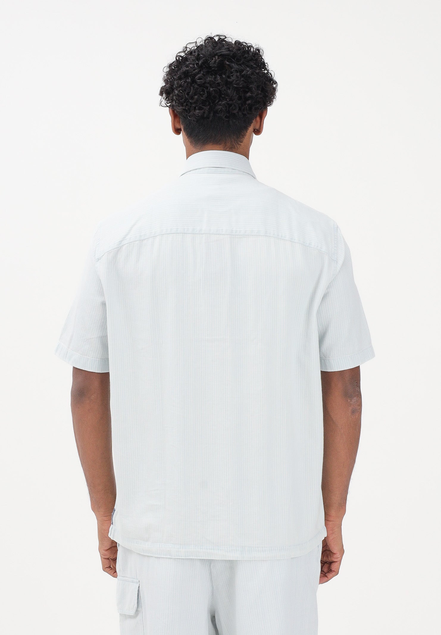ARMANI EXCHANGE Camicia a manica corta celeste e bianca da uomo con motivo a righe XM002266AF22638 FB380 ARMANI EXCHANGE