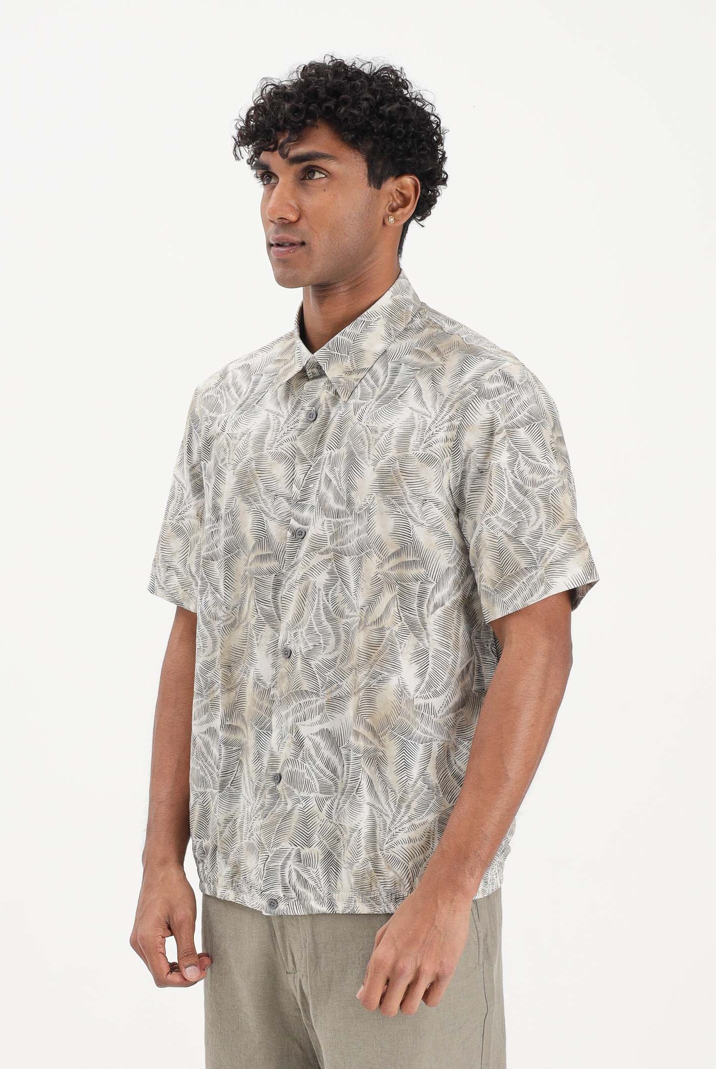 ARMANI EXCHANGE Camicia a manica corta panna da uomo con stampa all-over a motivo foliage XM002291AF22716 F1146 ARMANI EXCHANGE