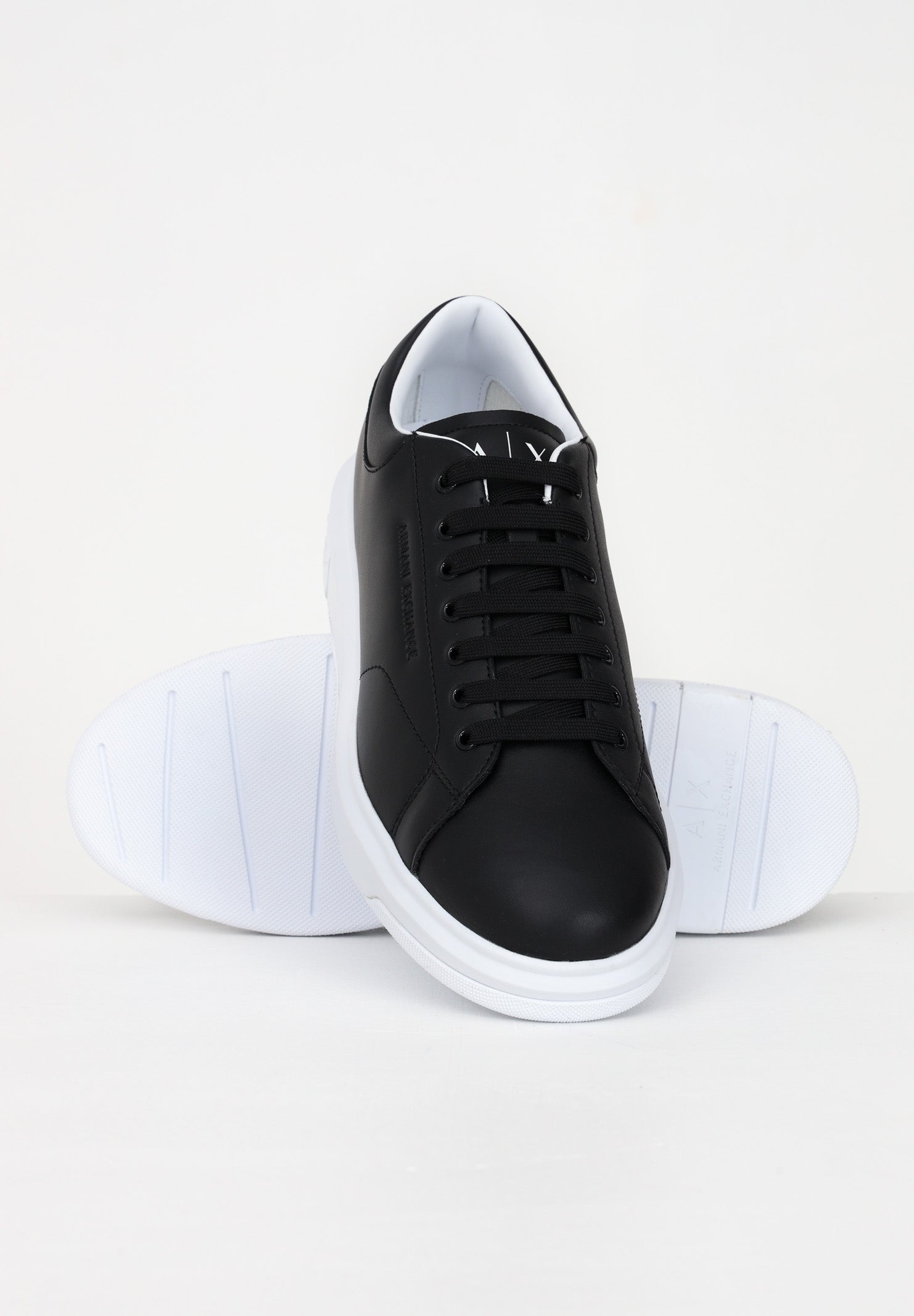 ARMANI EXCHANGE Sneakers nere da uomo con logo XUX123XV534 00002 ARMANI EXCHANGE