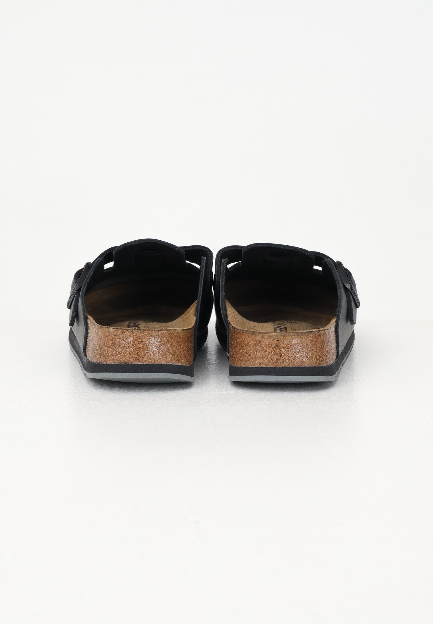 BIRKENSTOCK Ciabatta Boston nera per uomo e donna 060194 . BIRKENSTOCK