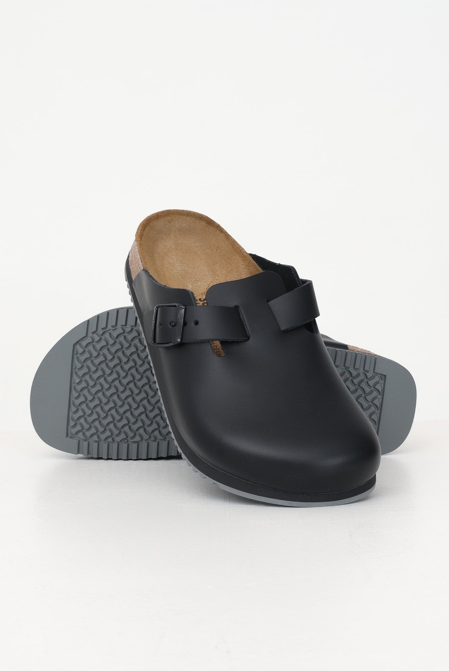 BIRKENSTOCK Ciabatta Boston nera per uomo e donna 060194 . BIRKENSTOCK