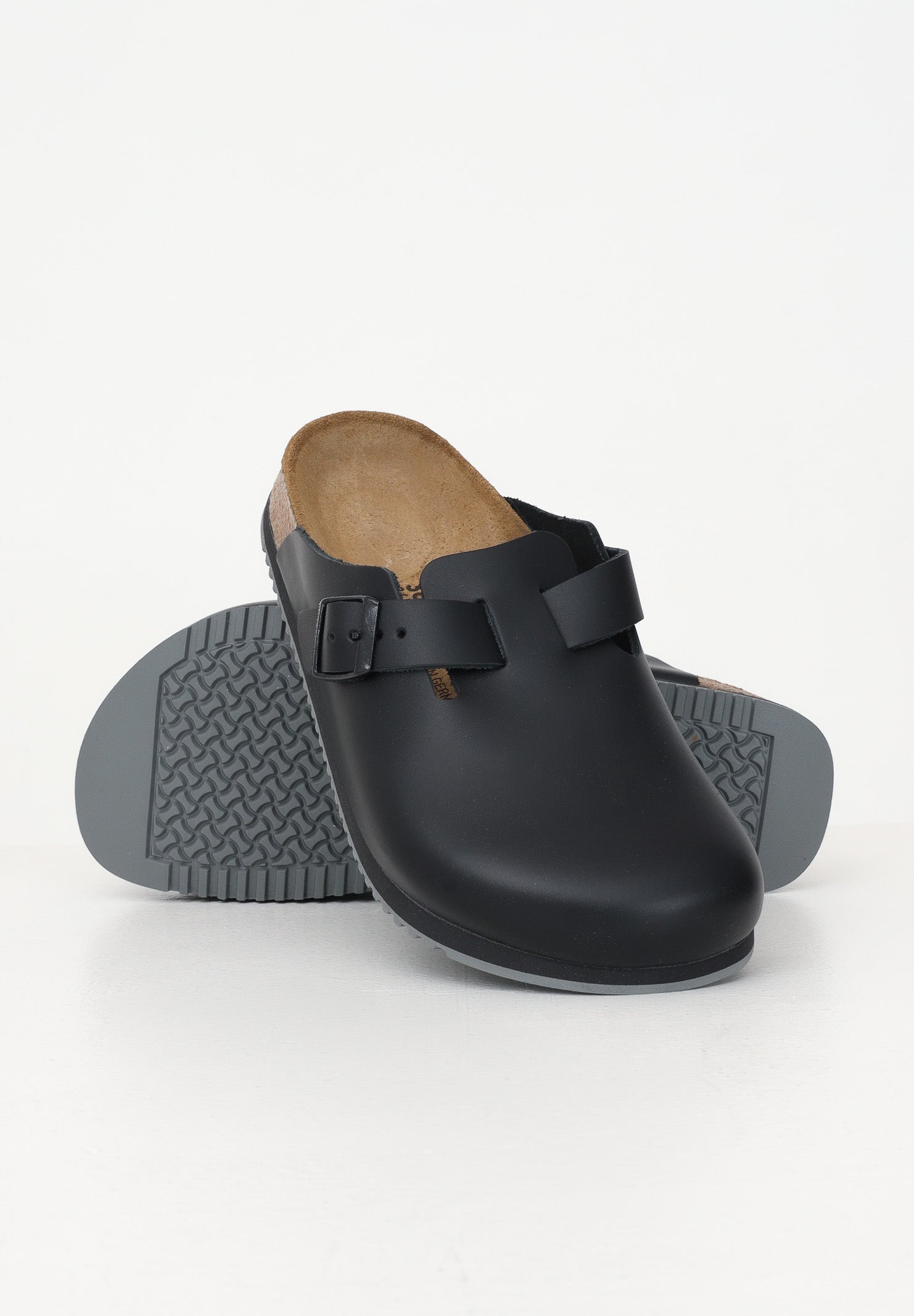 BIRKENSTOCK Ciabatta Boston nera per uomo e donna 060194 . BIRKENSTOCK