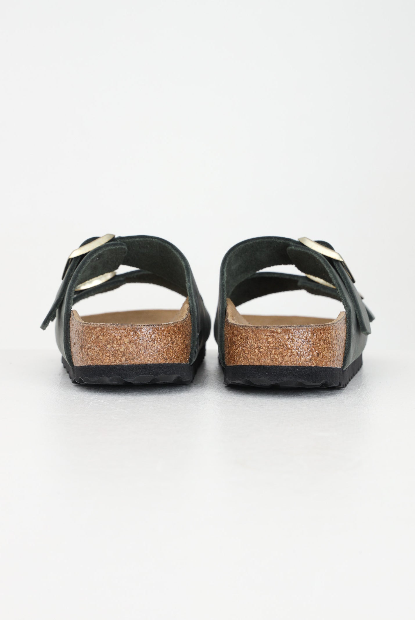 BIRKENSTOCK Ciabatte Arizona verde oliva per uomo e donna in pelle oliata 1028030 . BIRKENSTOCK