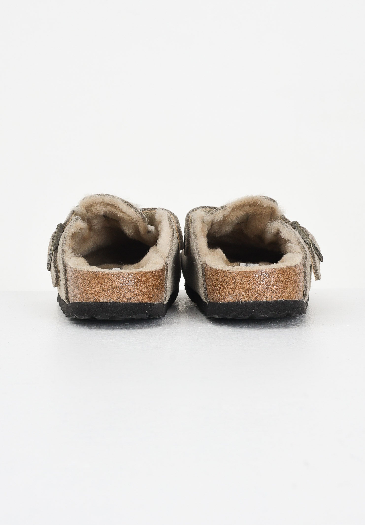 BIRKENSTOCK Ciabatte Boston con pelliccia beige per uomo e donna 1028299 . BIRKENSTOCK