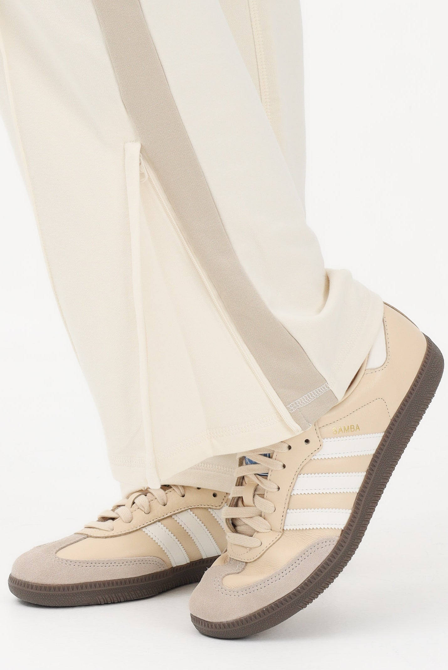 CALVIN KLEIN JEANS Pantalone sportivo beige da donna con logo LV047E225GYAC . CALVIN KLEIN JEANS