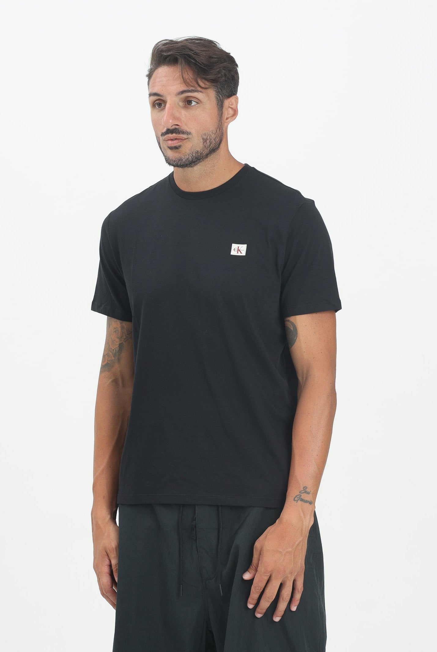 CALVIN KLEIN JEANS T-shirt a manica corta nera da uomo con stemma logo LV04RC272GUB1 . CALVIN KLEIN JEANS