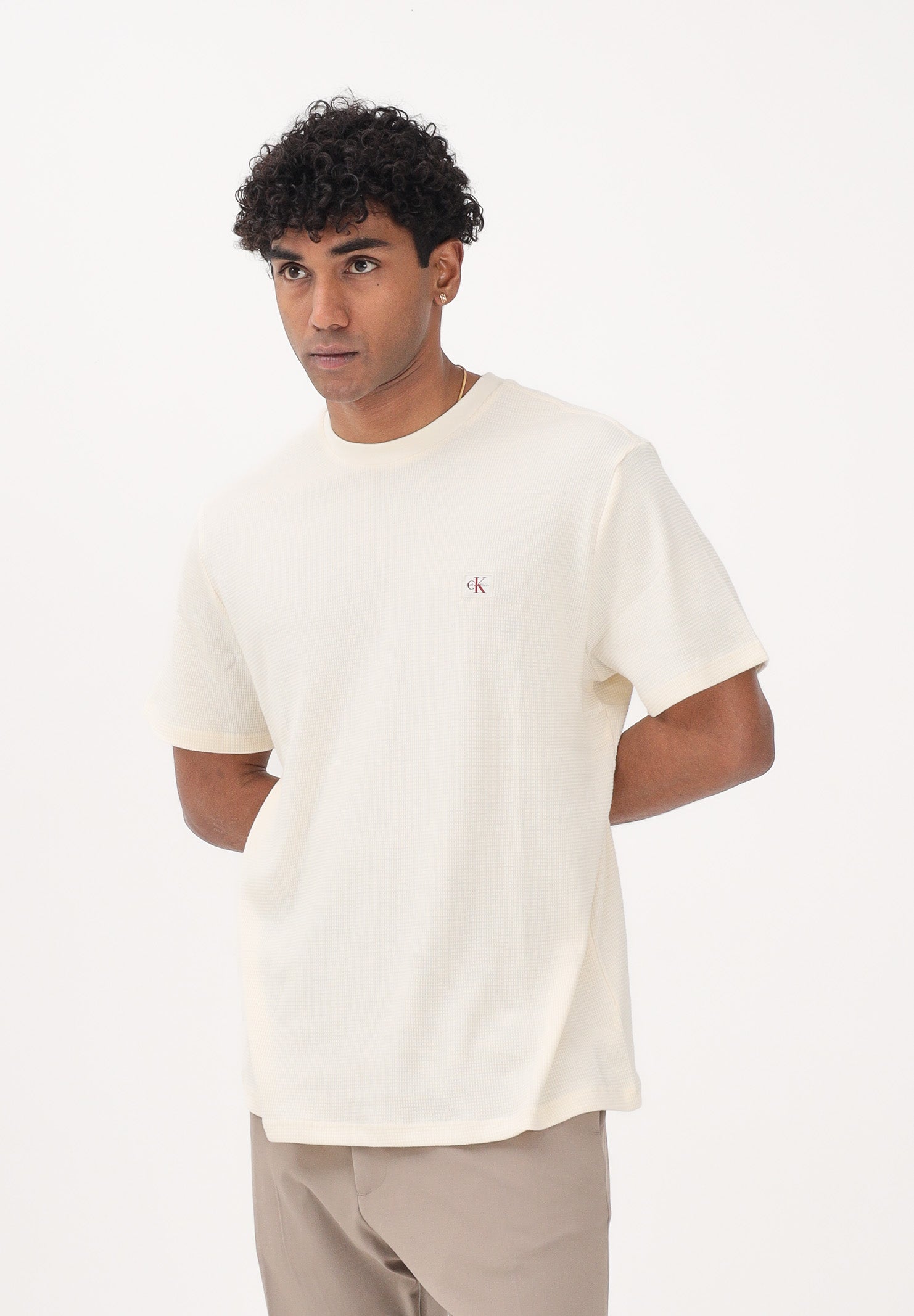 CALVIN KLEIN JEANS T-shirt a manica corta panna da uomo con patch logo LV04RD008G F7J CALVIN KLEIN JEANS