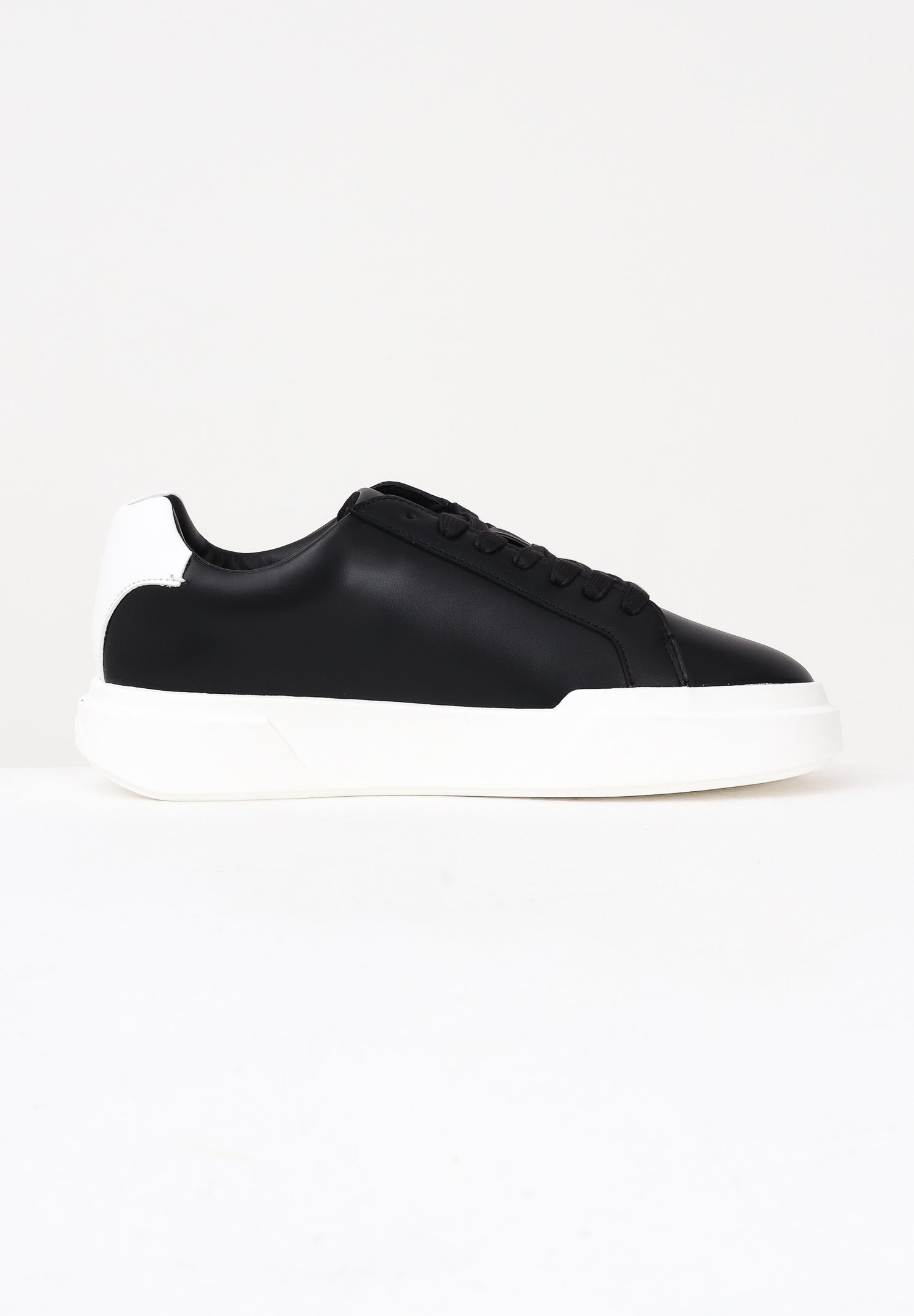 CALVIN KLEIN JEANS Sneakers nere da uomo con logo YM0YM013440GM . CALVIN KLEIN JEANS