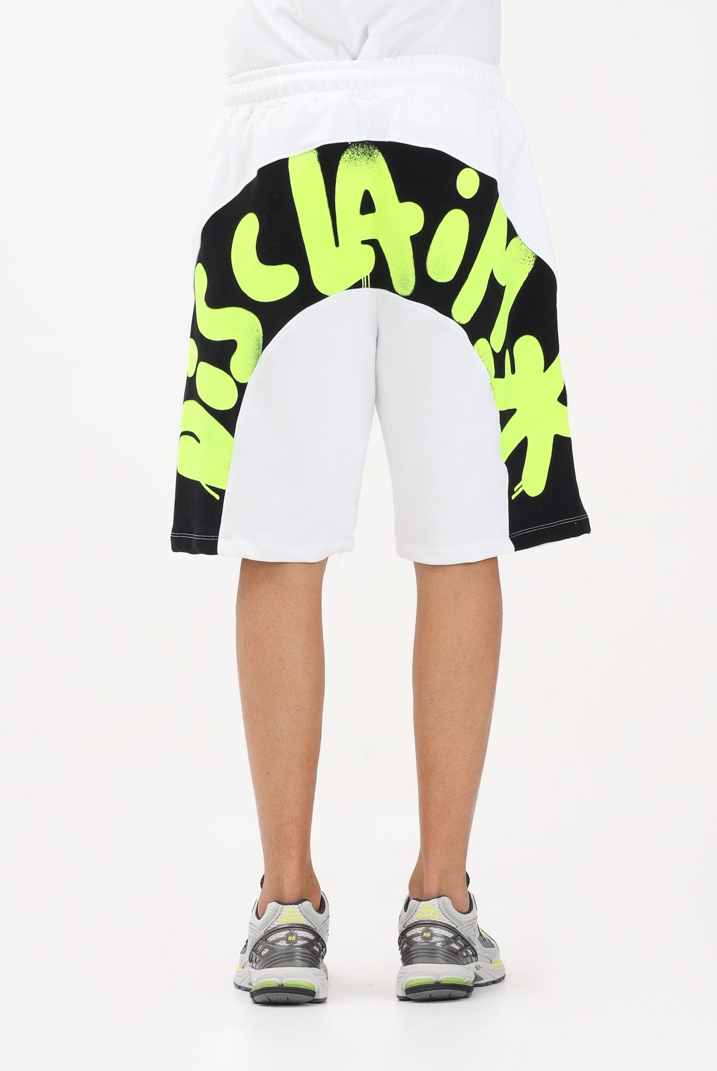 DISCLAIMER Shorts bianco da uomo con stampa sul retro 26EDS55433 BINE DISCLAIMER