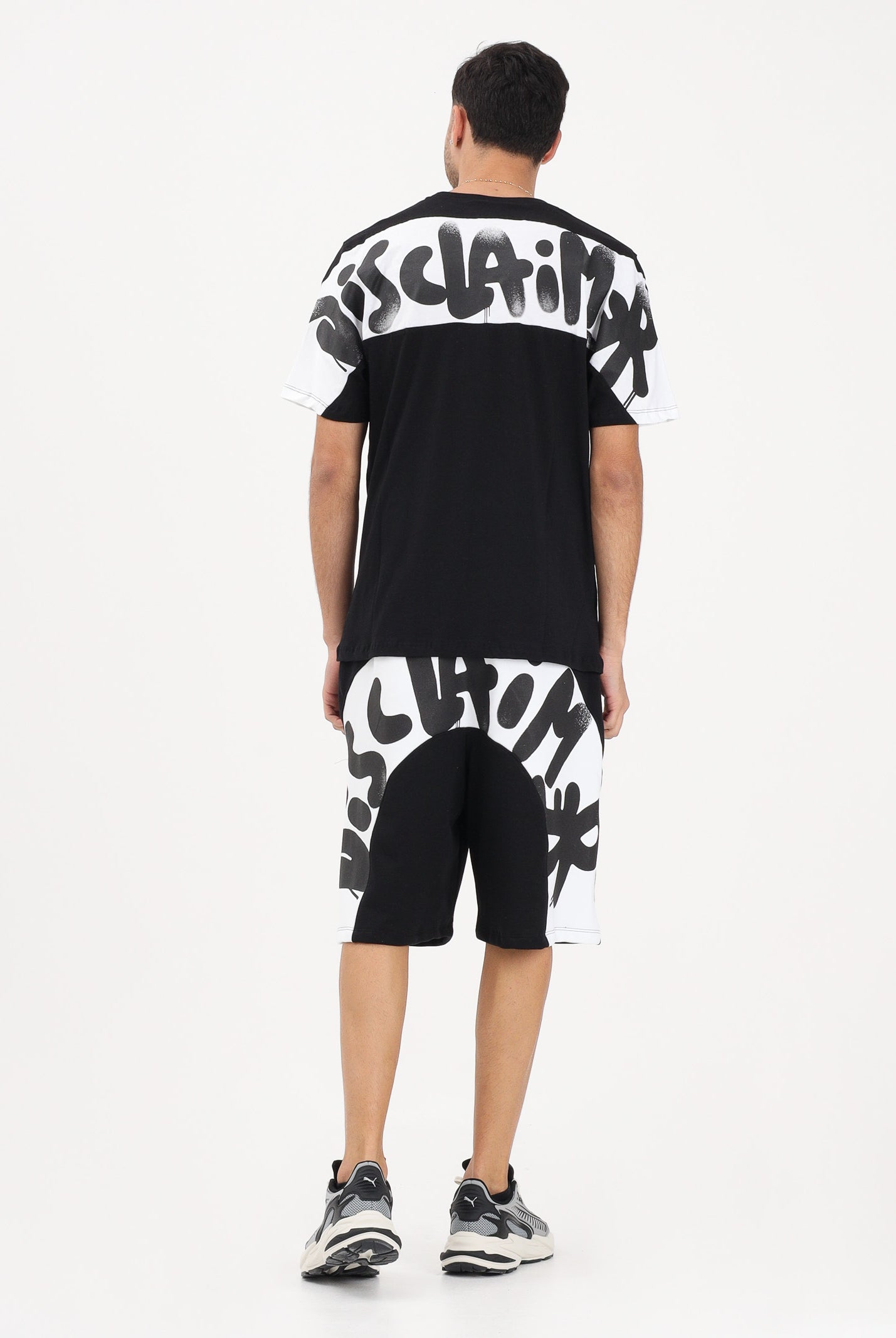 DISCLAIMER Shorts nero da uomo con stampa sul retro 26EDS55433 NEBI DISCLAIMER