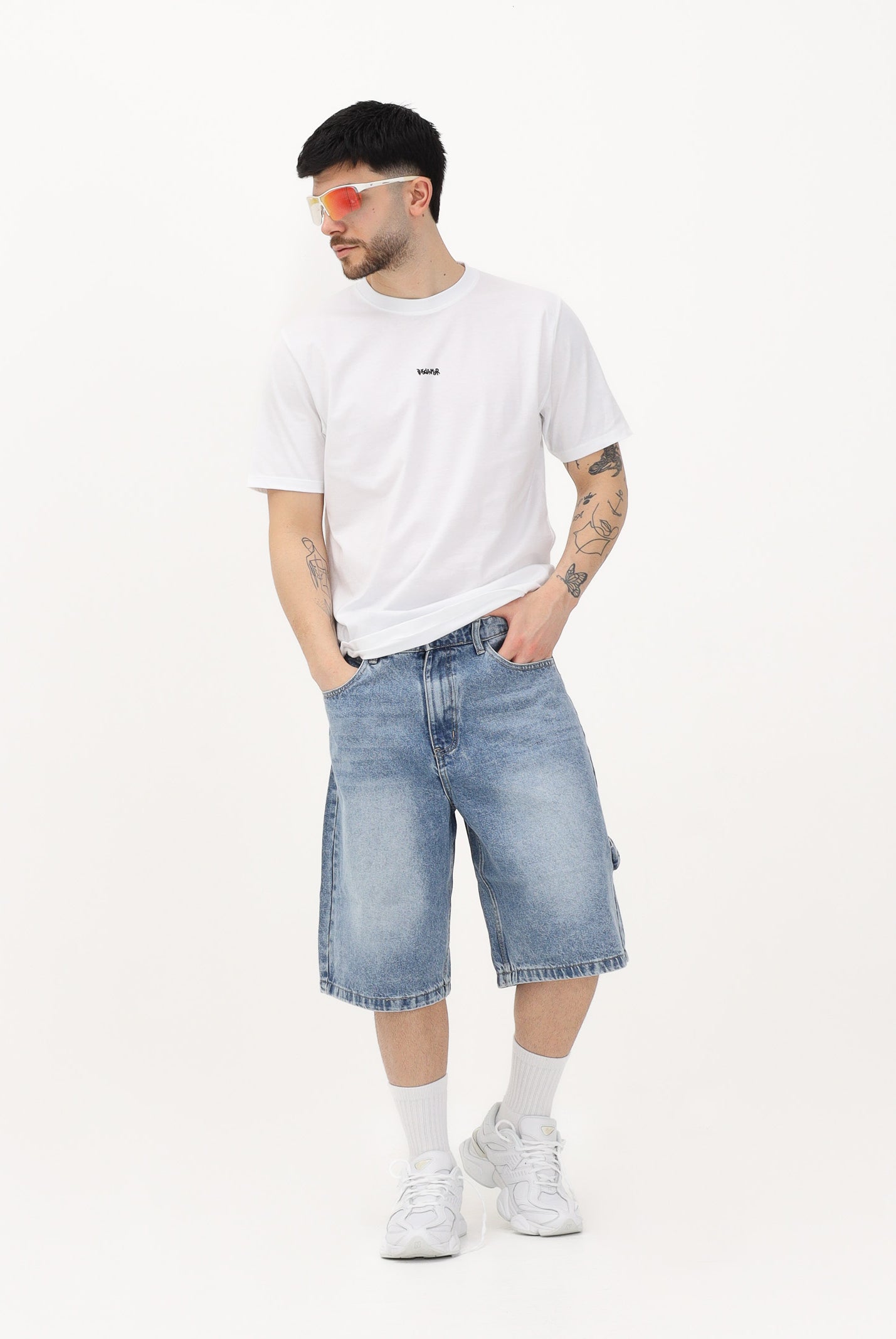 DISCLAIMER Shorts in denim chiaro da uomo con dettagli carpenter e stampa sul retro 26EDS55441 DE DISCLAIMER