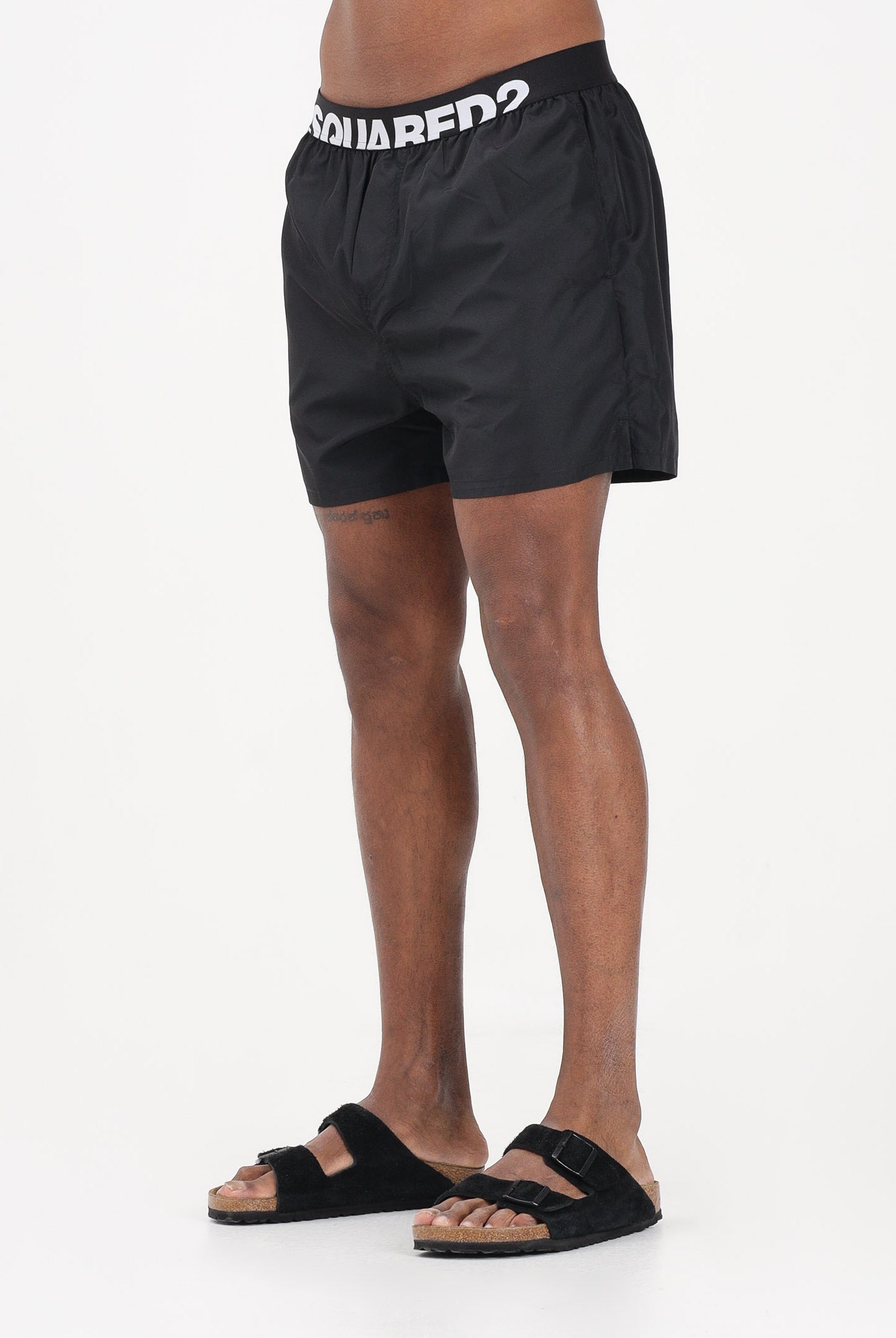 DSQUARED2 Shorts mare nero da uomo con logo in vita D7B626560 010 DSQUARED2