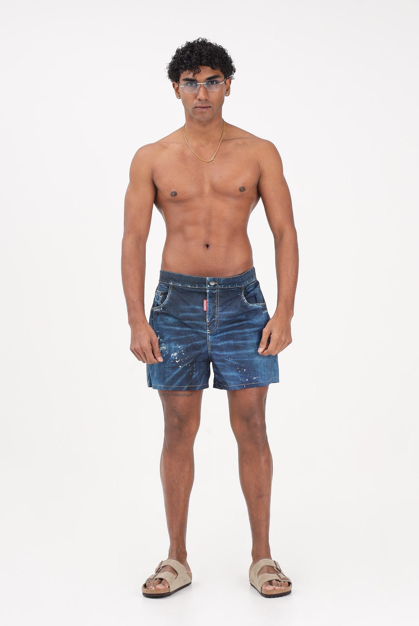 DSQUARED2 Shorts mare blu da uomo effetto denim con dettagli used D7B626690 427 DSQUARED2
