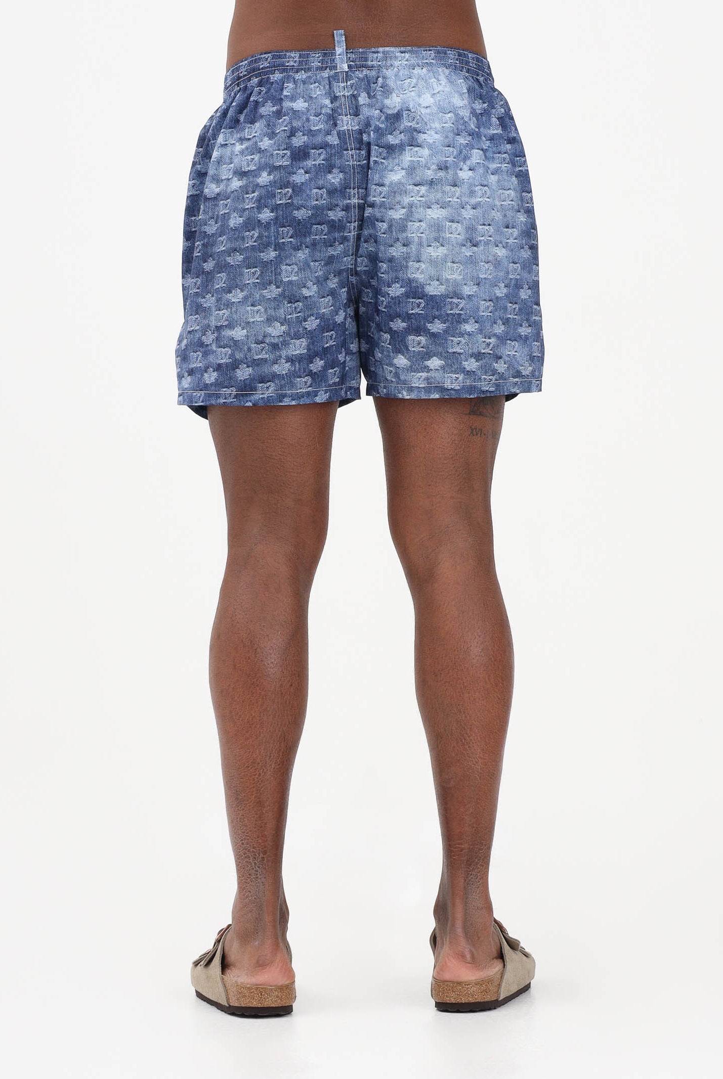 DSQUARED2 Shorts mare blu da uomo con stampa monogram effetto denim D7B626810 454 DSQUARED2