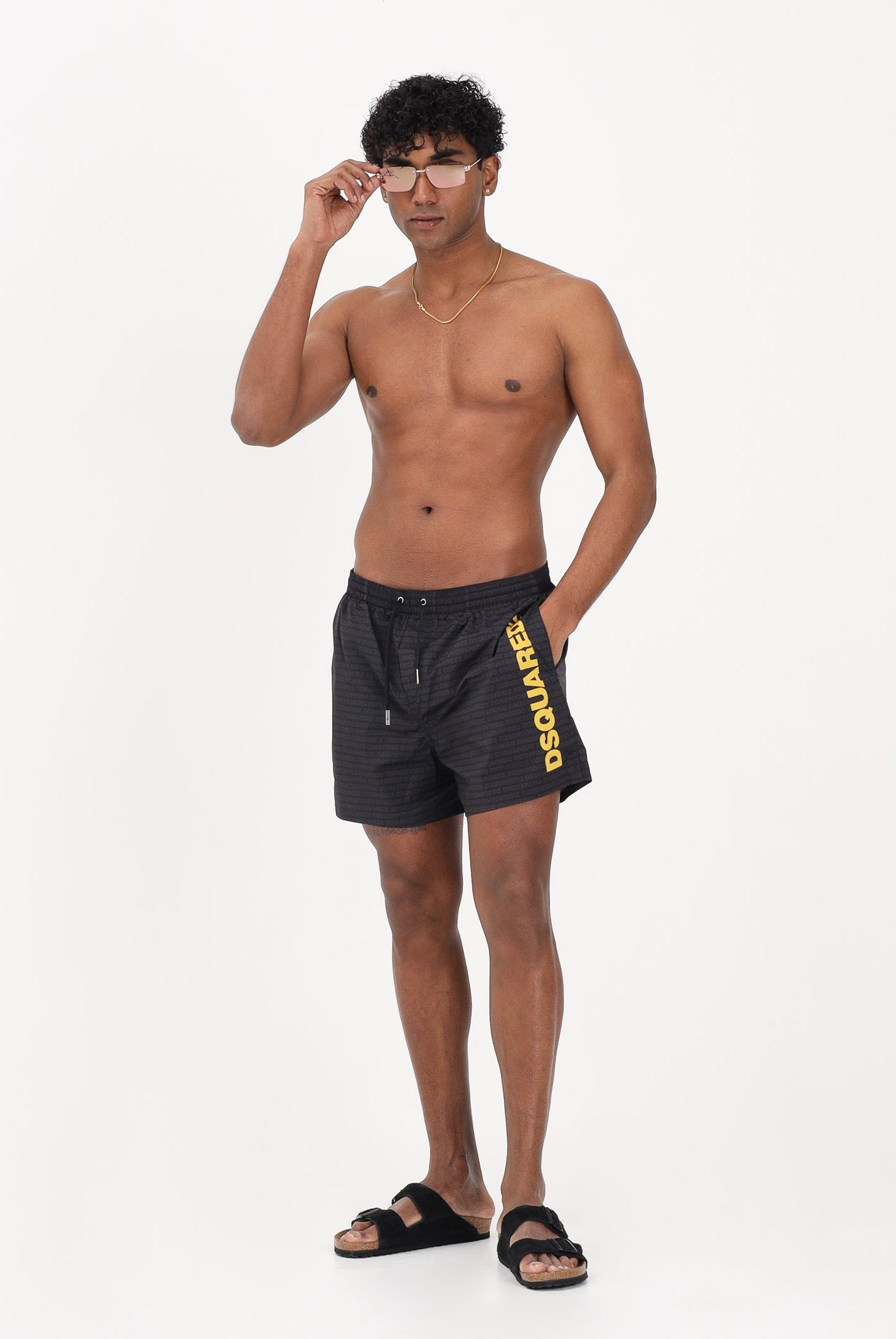 DSQUARED2 Shorts mare nero da uomo con stampa logo D7B646600 014 DSQUARED2