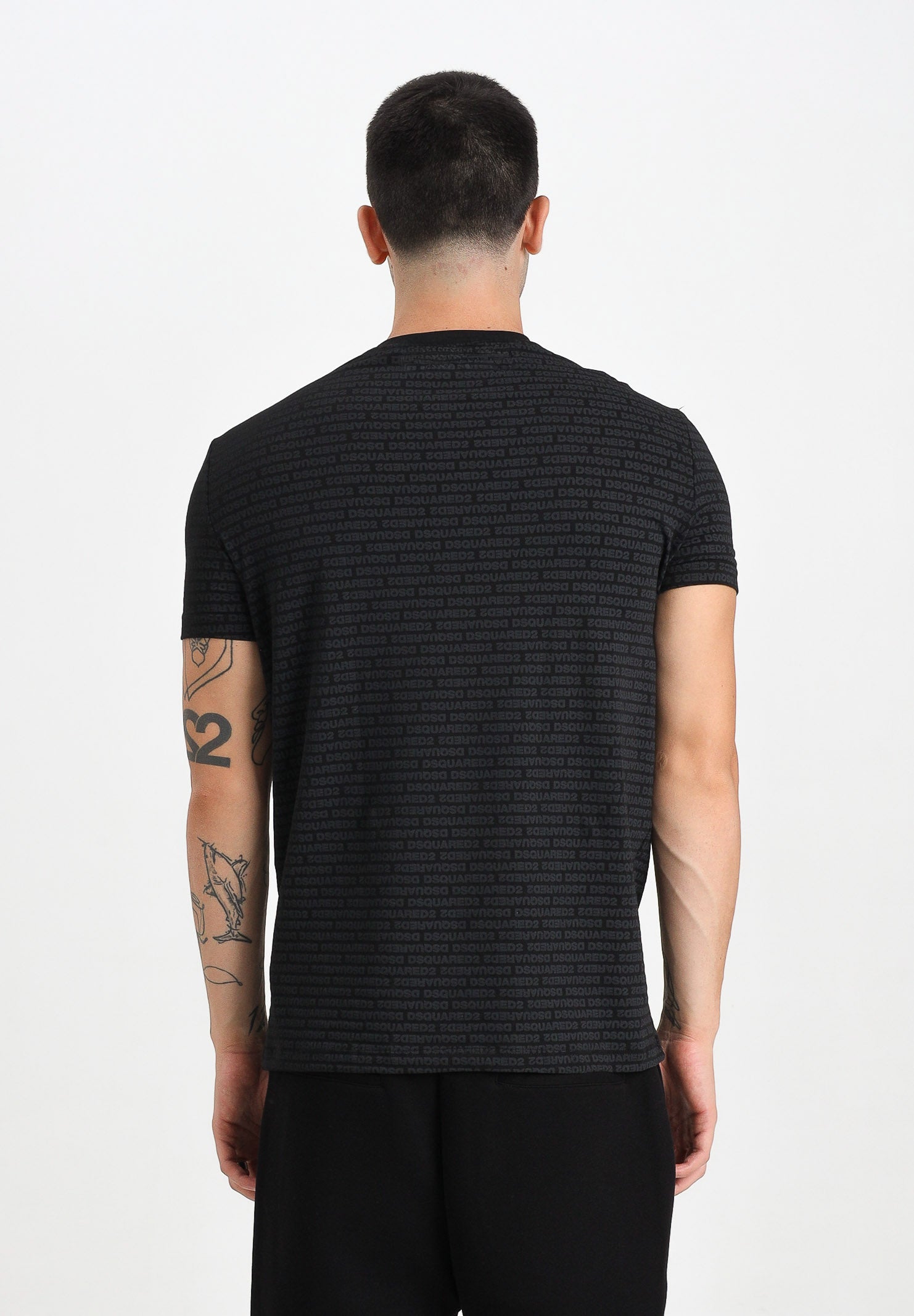 DSQUARED2 T-shirt a manica corta nera da uomo con logo all-over D9H136200T 010 DSQUARED2