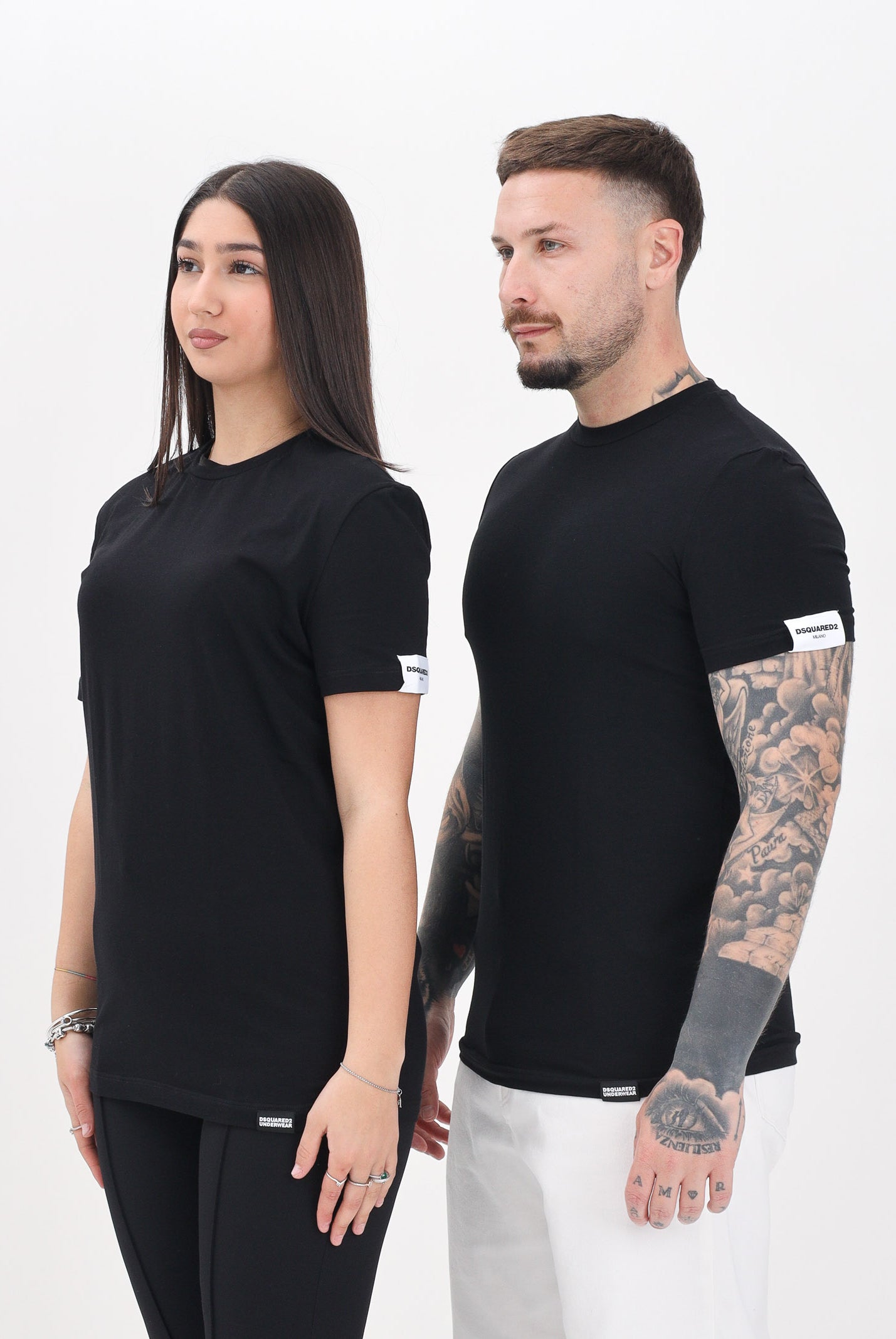 DSQUARED2 T-shirt a manica corta nera per uomo e donna con patch logo D9M205720 001 DSQUARED2