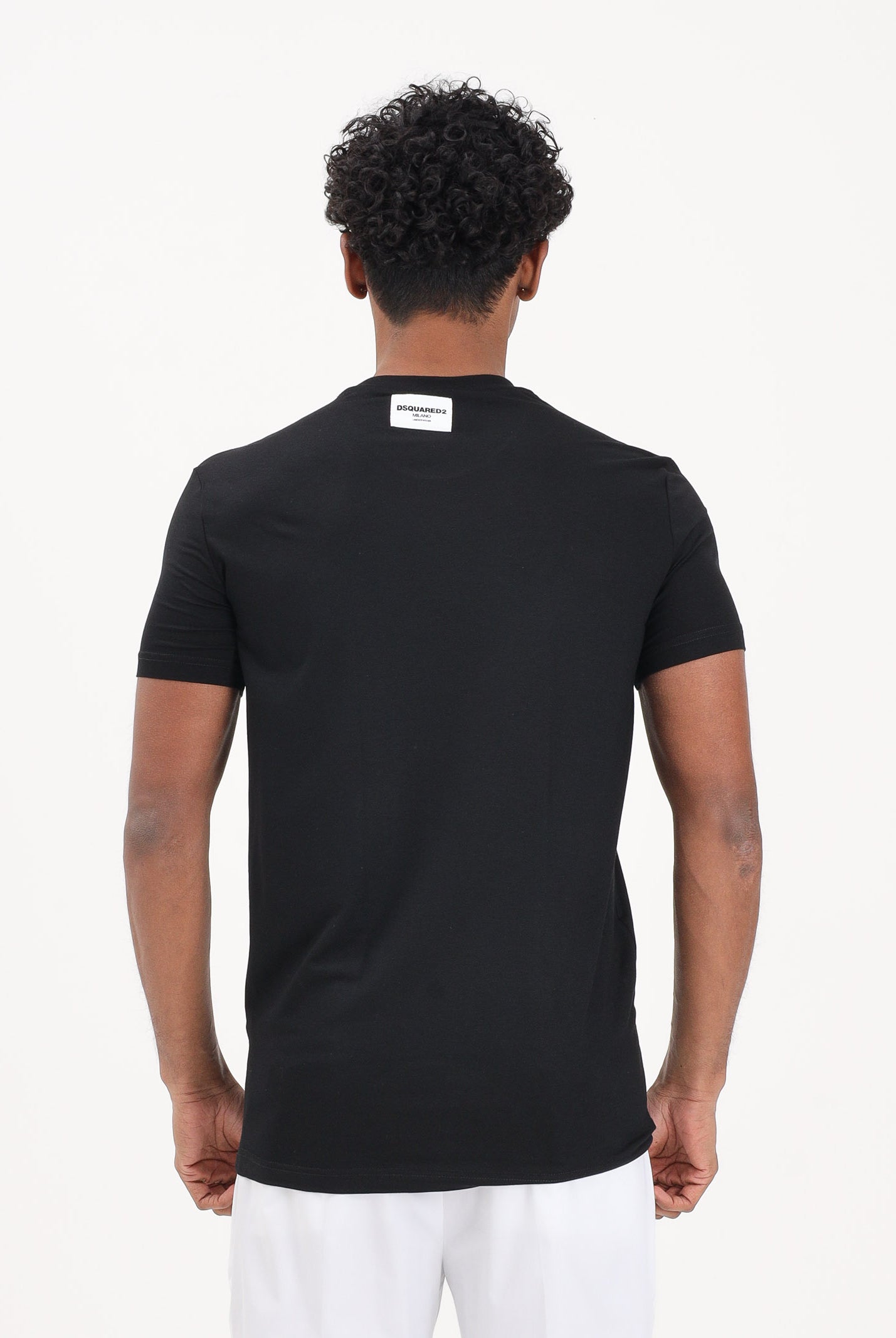 DSQUARED2 T-shirt a manica corta nera da uomo con patch logo D9M206240 001 DSQUARED2