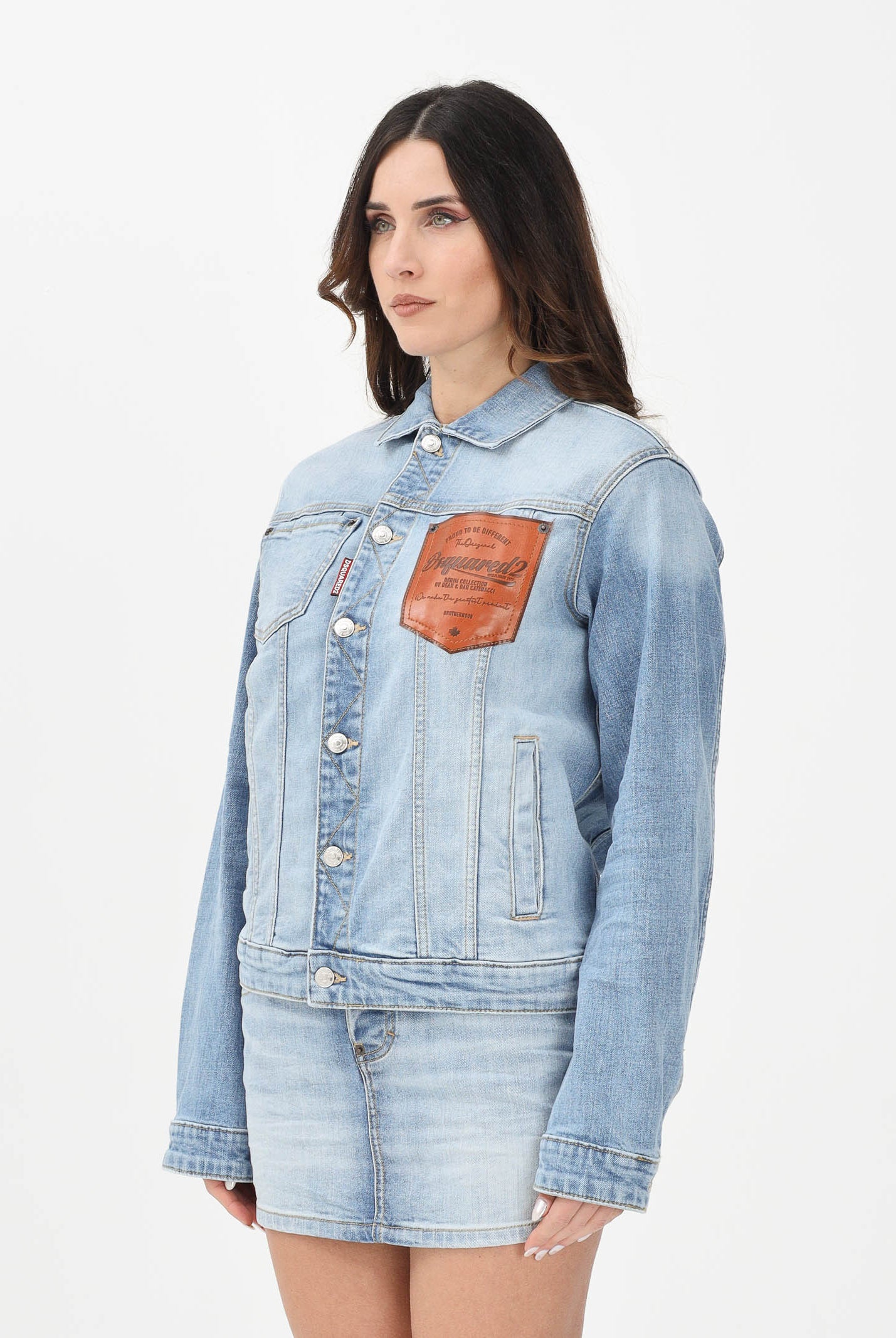 DSQUARED2 Giubbotto di jeans in denim chiaro per donna, ragazzi e bambini con logo DQ3240D0AF3 DQ01 DSQUARED2
